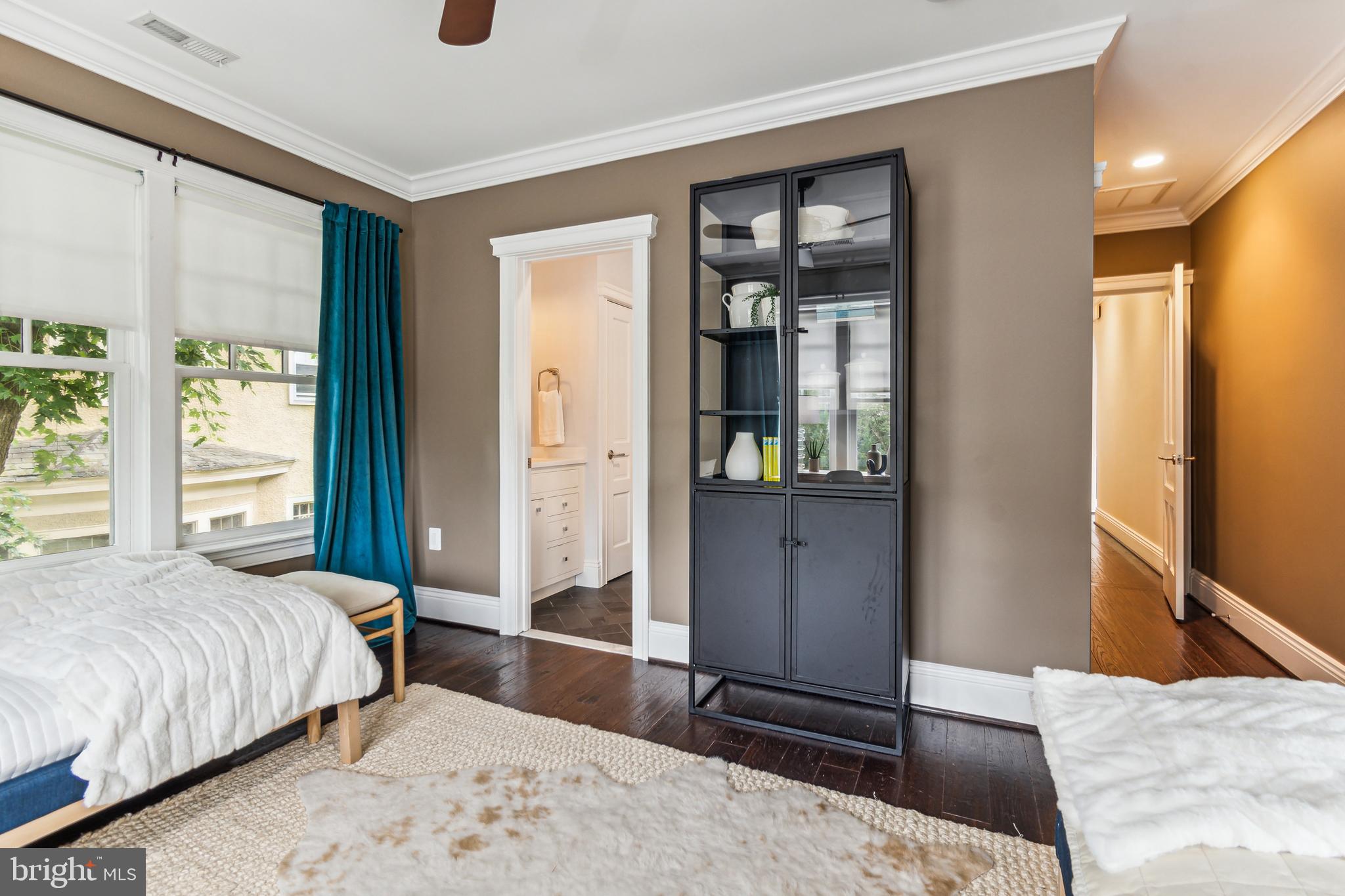 CLEVELAND PARK - Residential