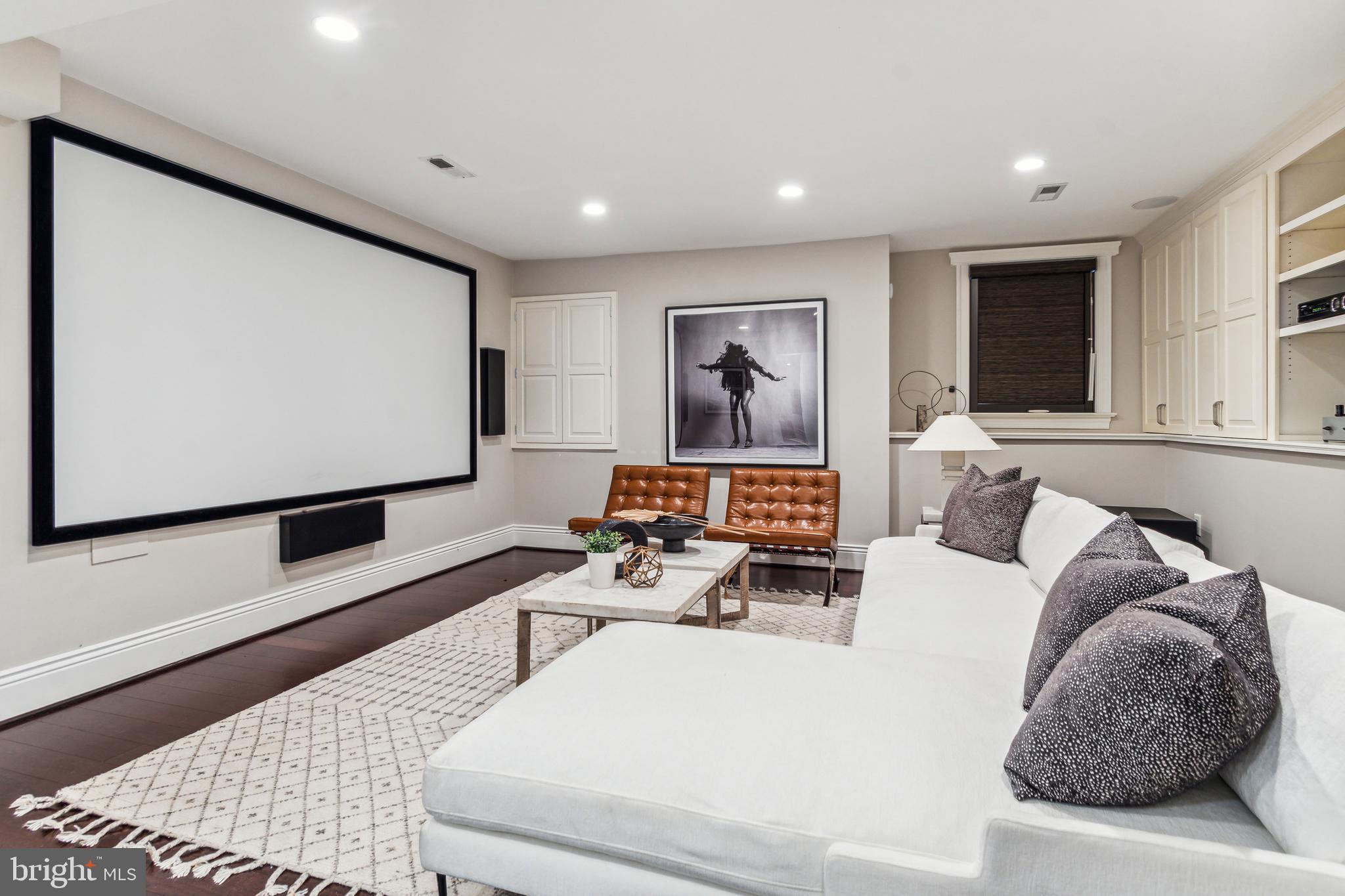 CLEVELAND PARK - Residential
