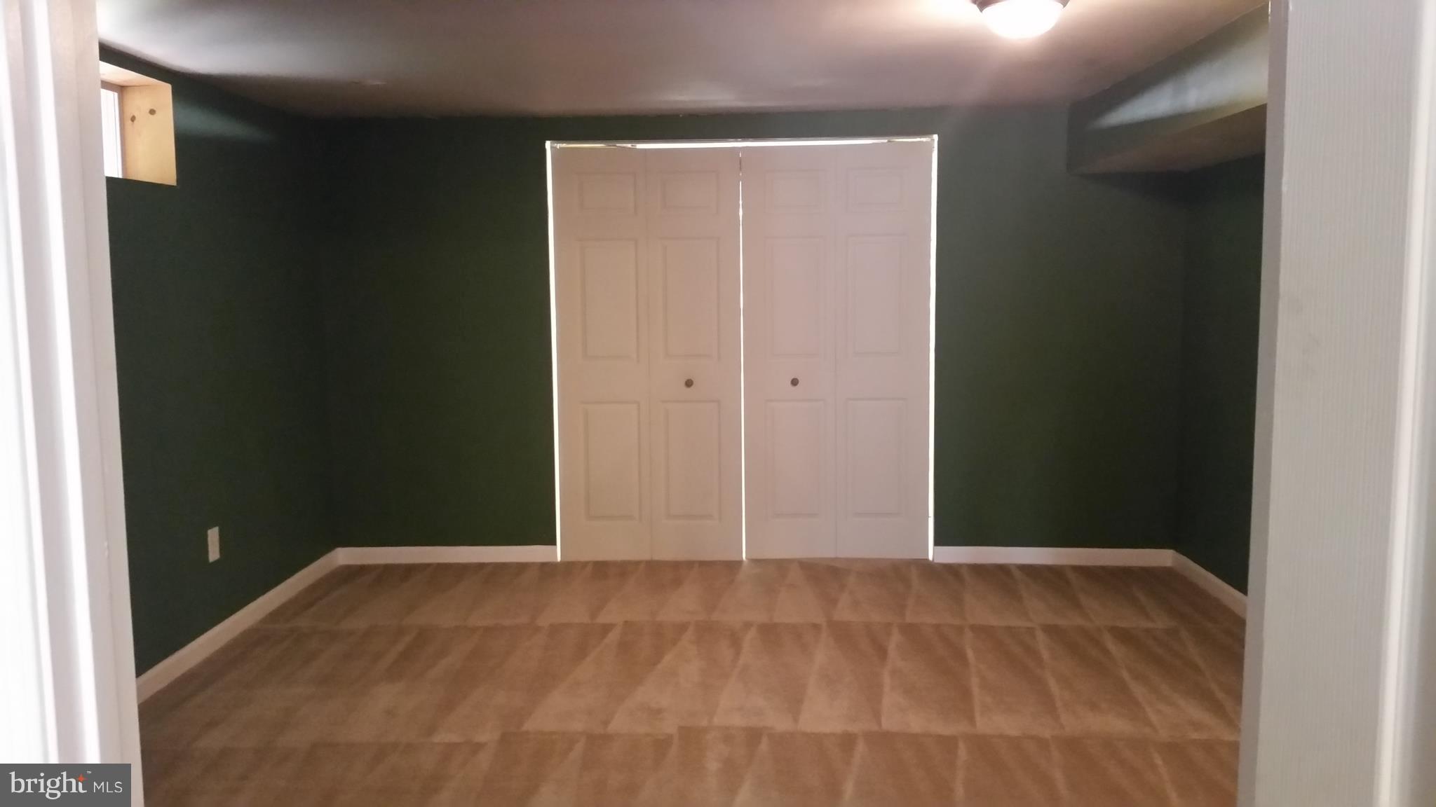 HAMPTON OAKS - Residential Lease