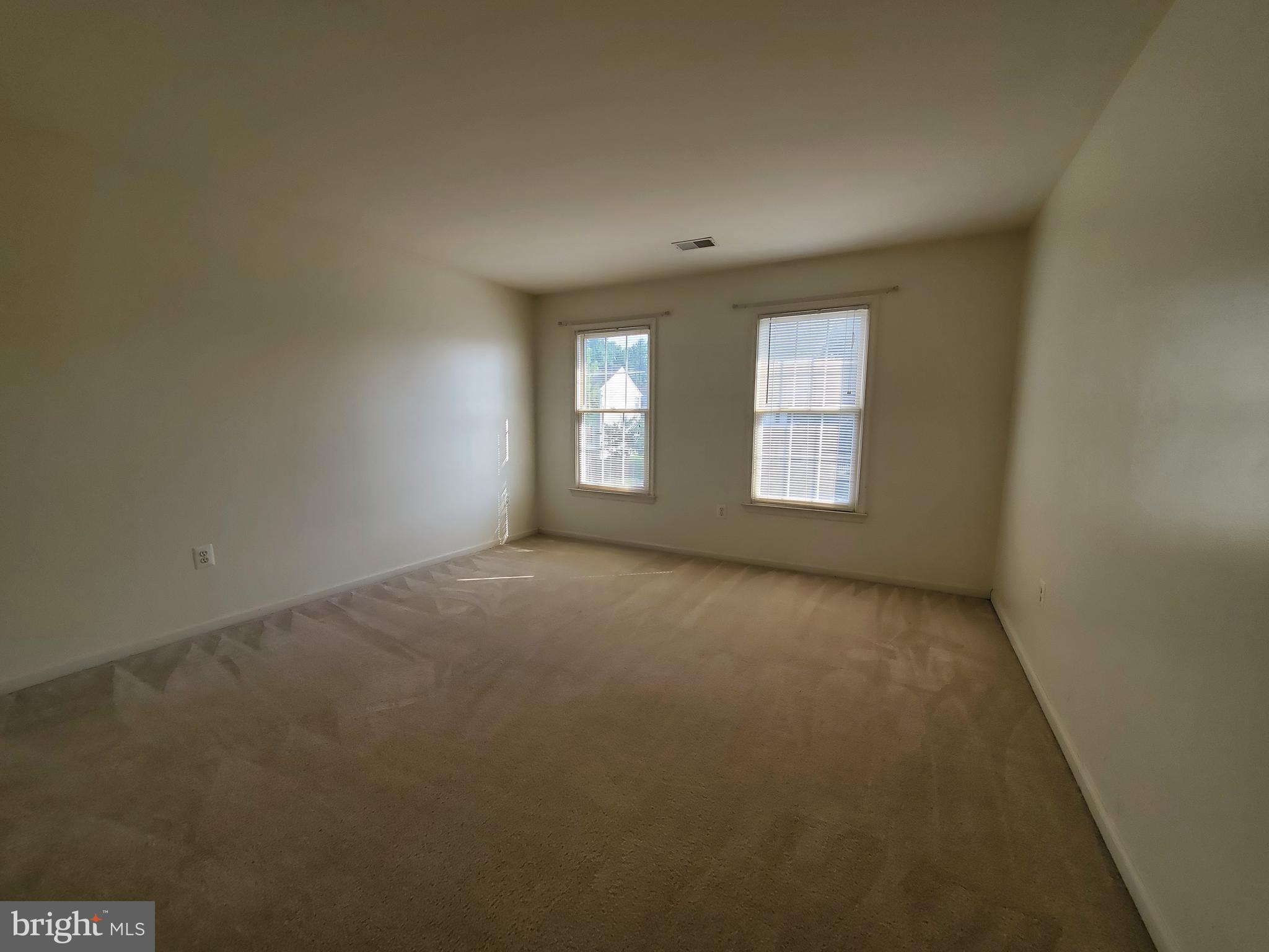 HAMPTON OAKS - Residential Lease