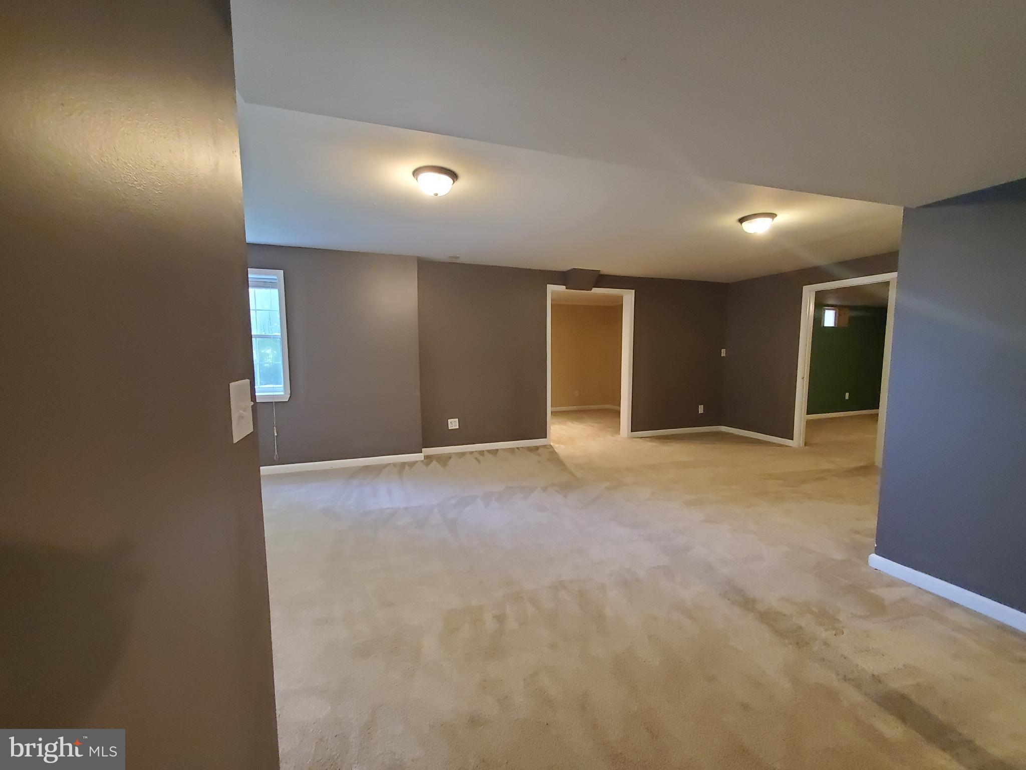 HAMPTON OAKS - Residential Lease