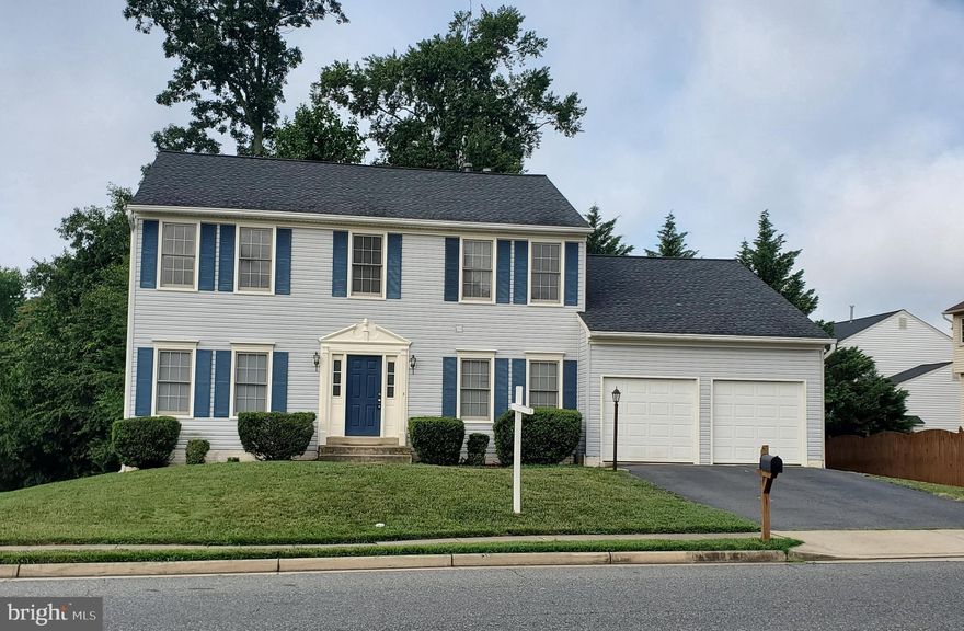 Lovely move-in ready 4 Bedroom (5th NTC bedroom in basement) 3.5 bath Spacious, bright & airy open floor plan in sought after Hampton Oaks!  Brand New plank flooring in Kitchen, sunroom, familyroom and upstairs baths!  Brand New washer & Dryer. 2 story Sunroom bump out w/ Cathedral Ceilings & Skylights! On the main level you will find the study(w/French doors), formal living room, formal dining room, half bath and kitchen with island, 42" cabinets and granite countertops, sunroom, breakfast nook, Family room(w/fireplace) and laundry/mudroom. On the upper level there is a full hall bath and four nice-sized bedrooms including the spacious primary suite with walk in closet, and beautiful primary bath with large soaking tub. Fully finished walk out basement with large Rec room, office/exercise room, Den and NTC-bedroom and spa retreat bath wth jetted tub! Two-car garage with extra parking in the driveway. Backs to treed common area. Close to shopping, restaurants, I-95, Quantico & commuter lots. 
NO pets & NO smoking.  Enjoy the community pool this summer! This  beautiful home has a lot to offer and will not last long. Online applications only. Must have excellent credit. The $55 Application Fee/per applicant over 18 is paid by credit card online. All residents must complete the Application (including adult children over the age of 18 years old). **** ! Max 2 incomes to qualify, must have excellent credit.