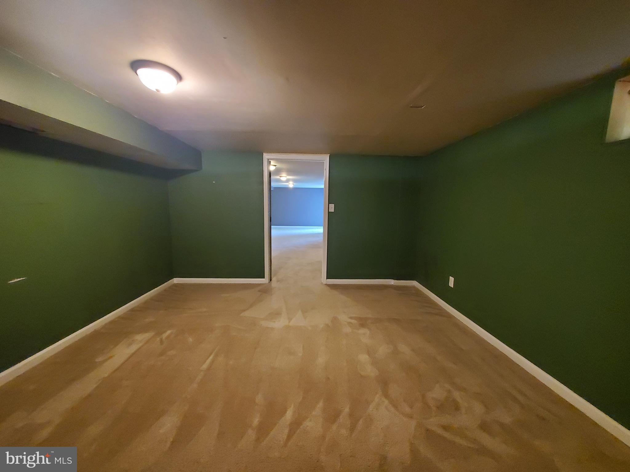 HAMPTON OAKS - Residential Lease