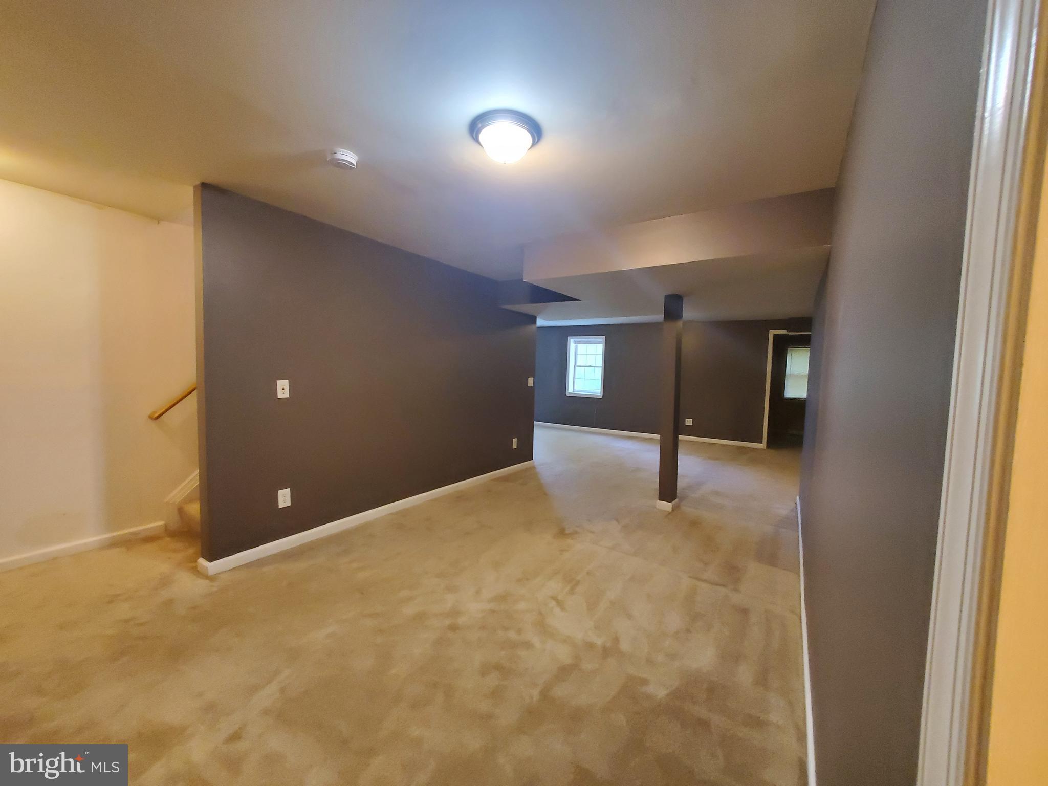 HAMPTON OAKS - Residential Lease