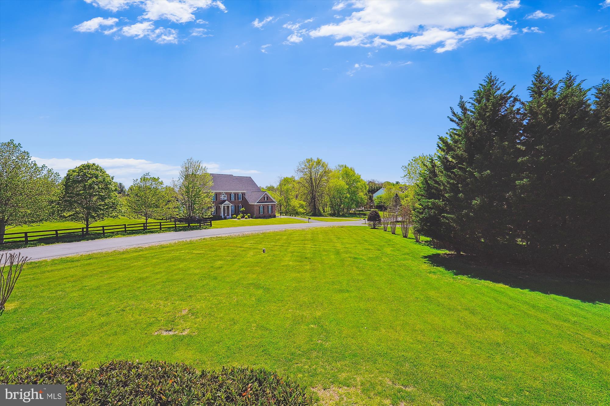 OAK KNOLL HAMLET - Residential