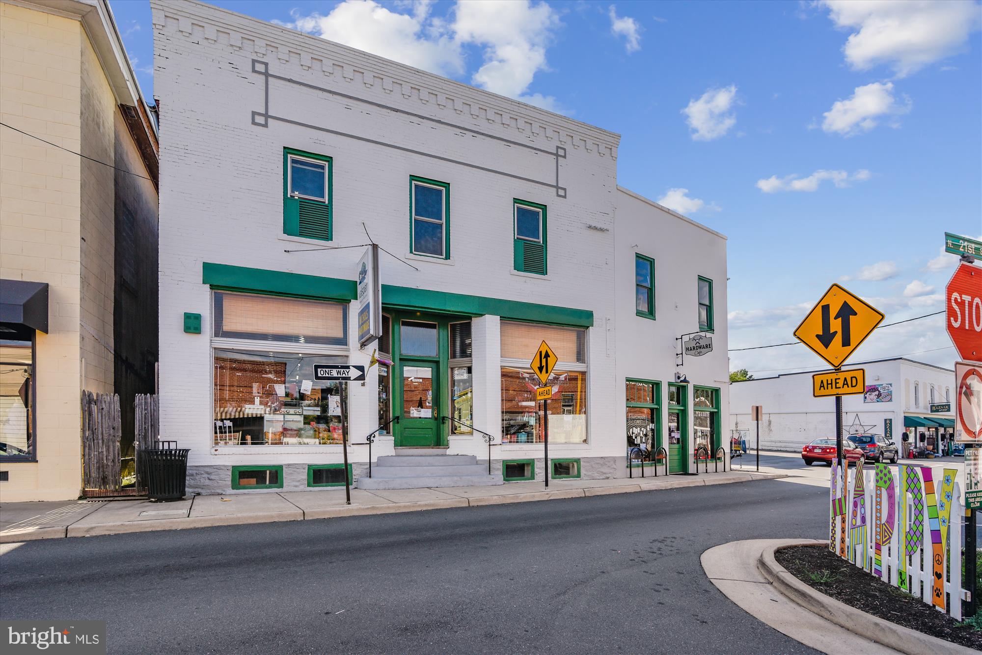 OAK KNOLL HAMLET - Residential