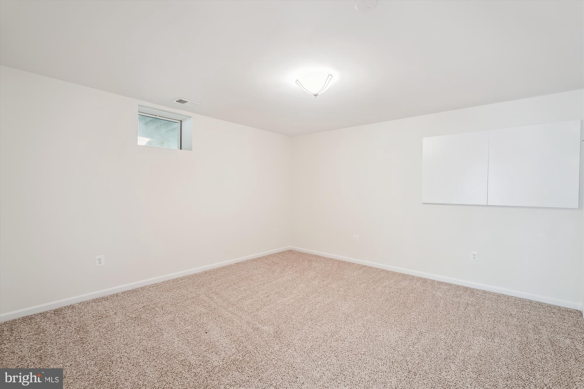 OAK KNOLL HAMLET - Residential