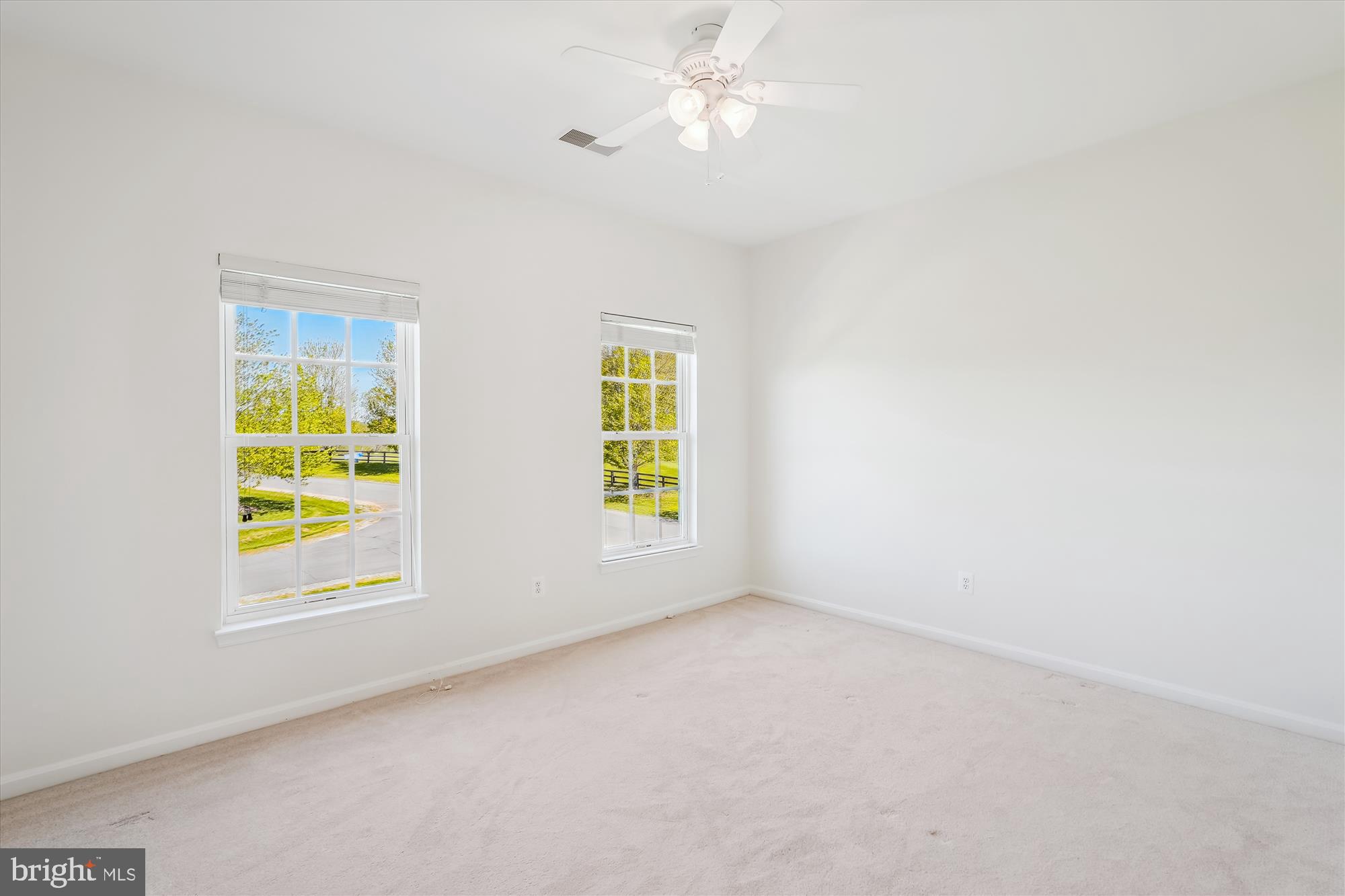 OAK KNOLL HAMLET - Residential