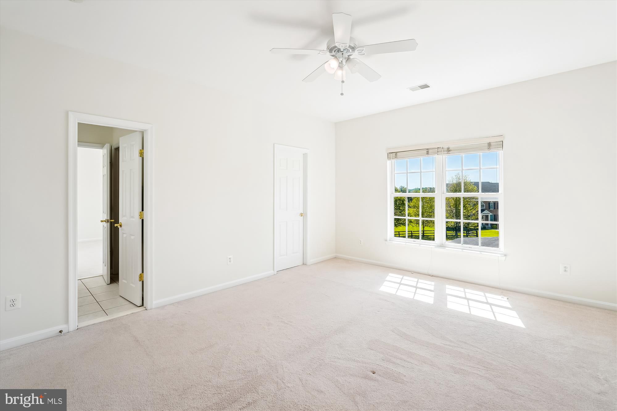 OAK KNOLL HAMLET - Residential