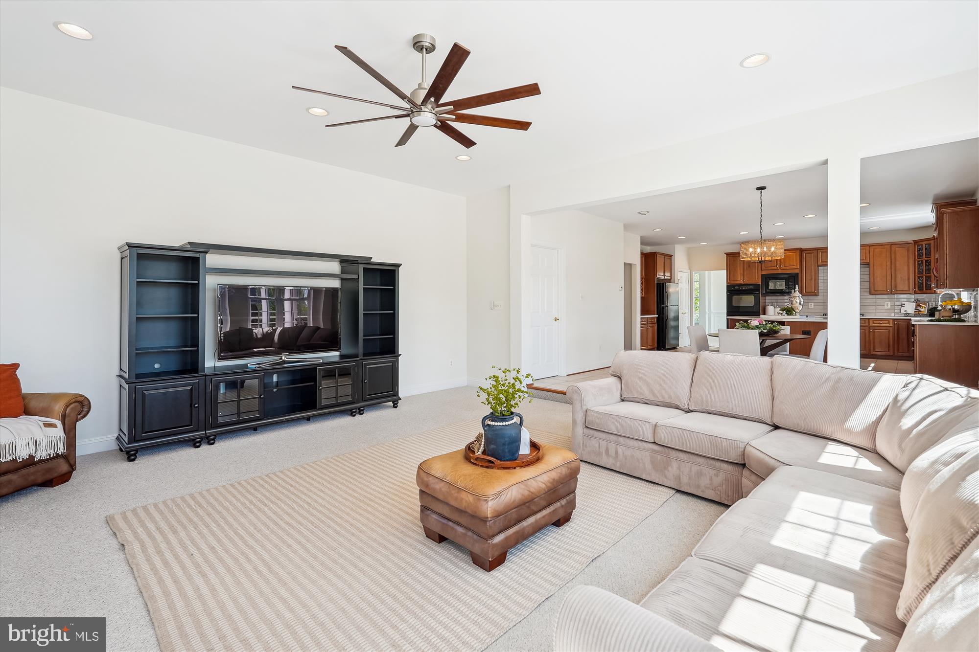 OAK KNOLL HAMLET - Residential