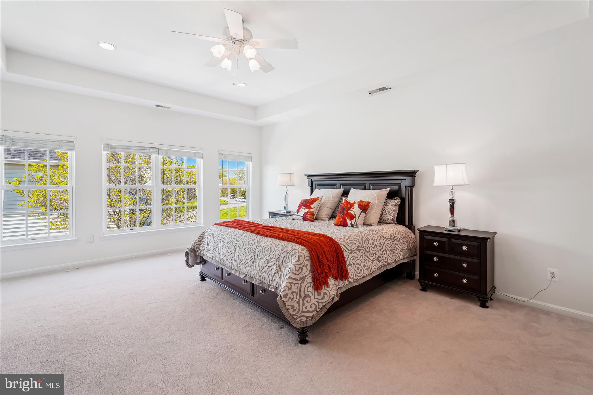 OAK KNOLL HAMLET - Residential