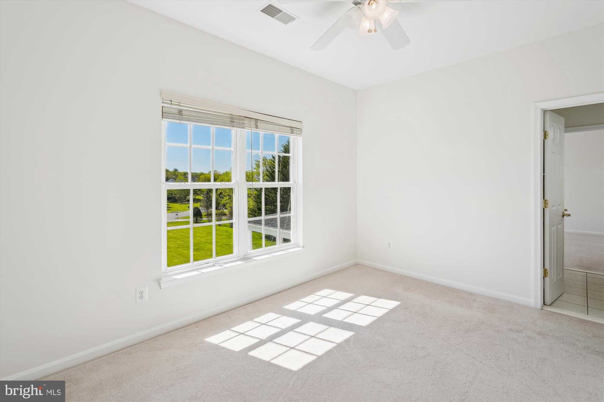 OAK KNOLL HAMLET - Residential