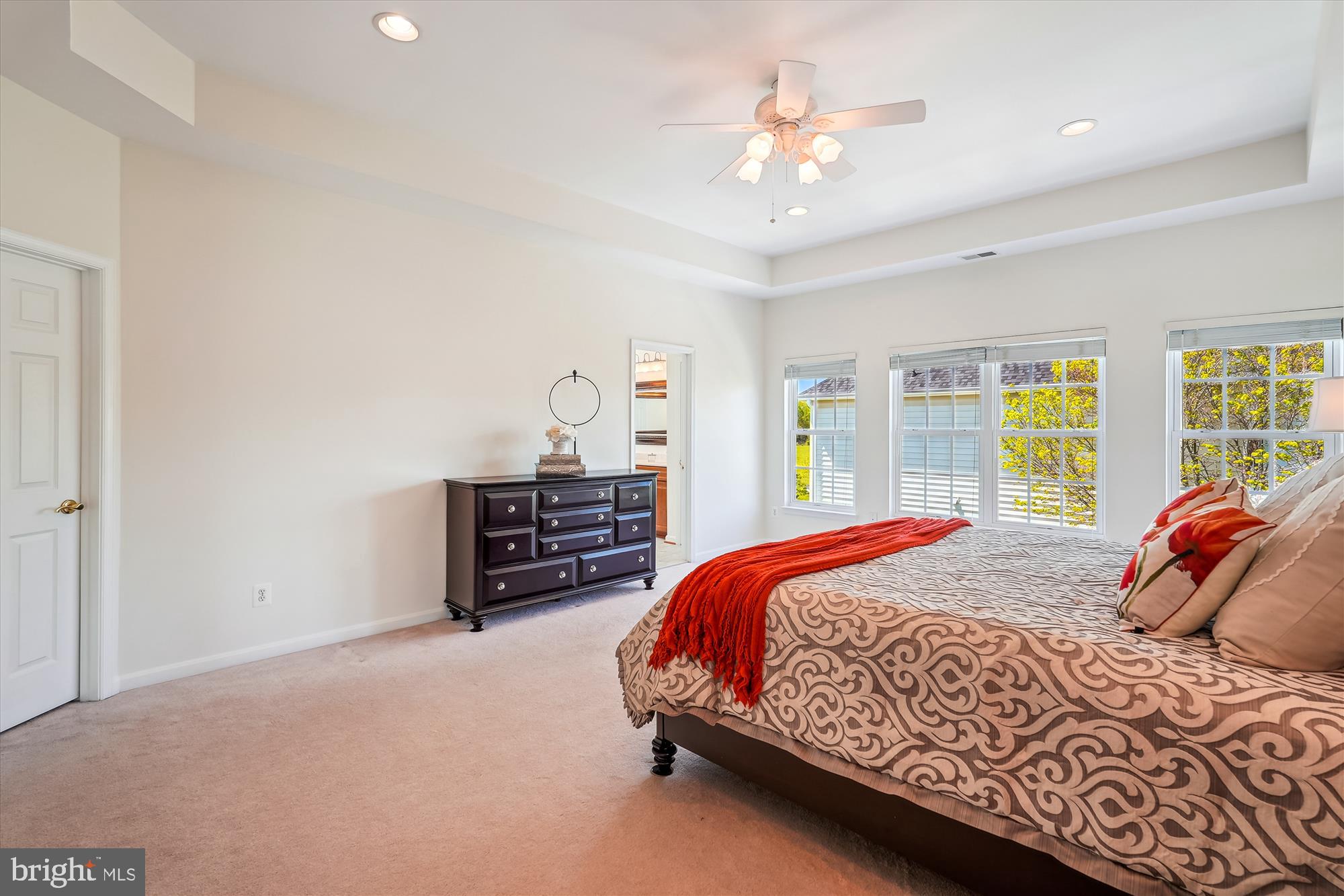 OAK KNOLL HAMLET - Residential