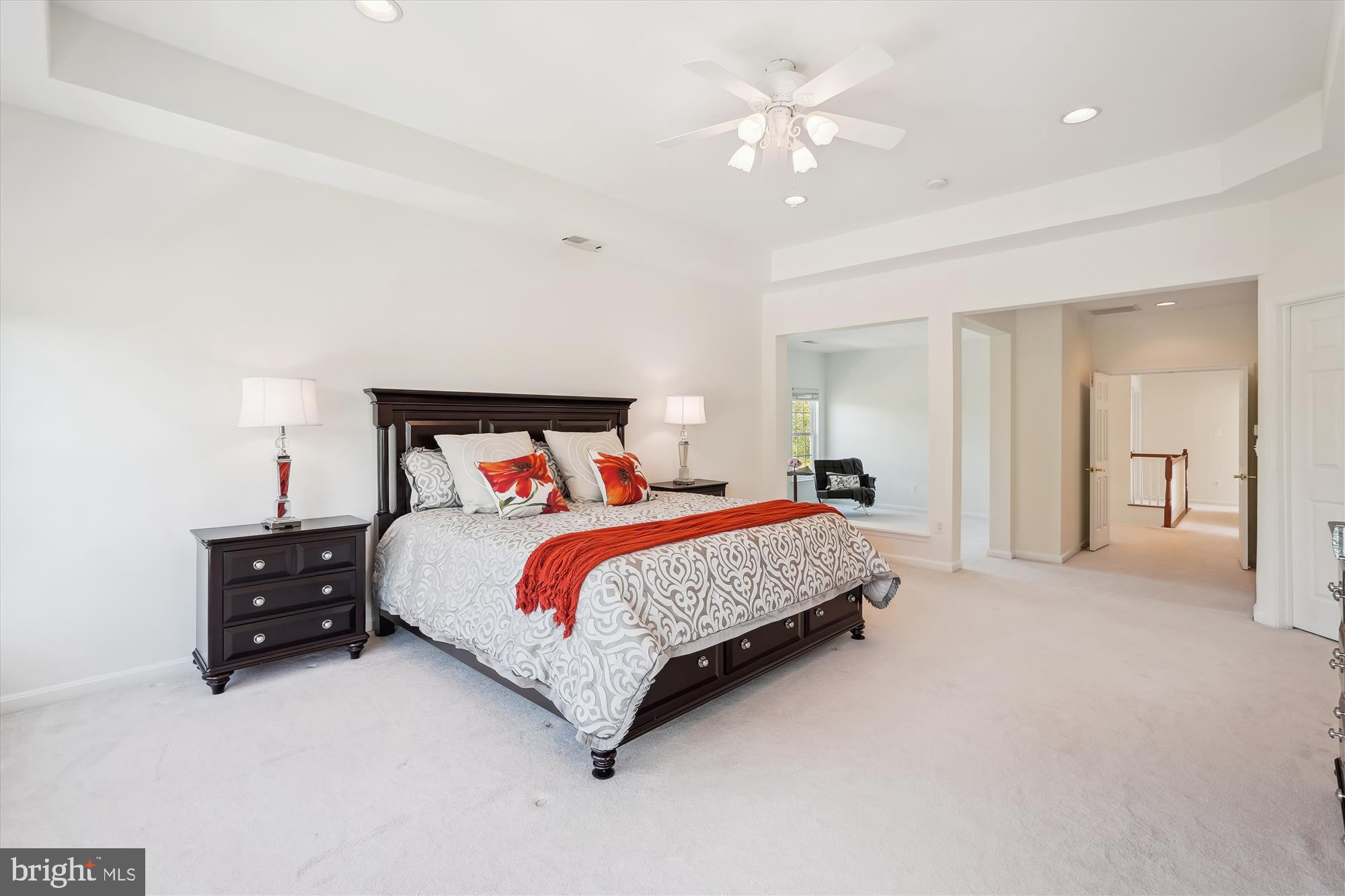 OAK KNOLL HAMLET - Residential