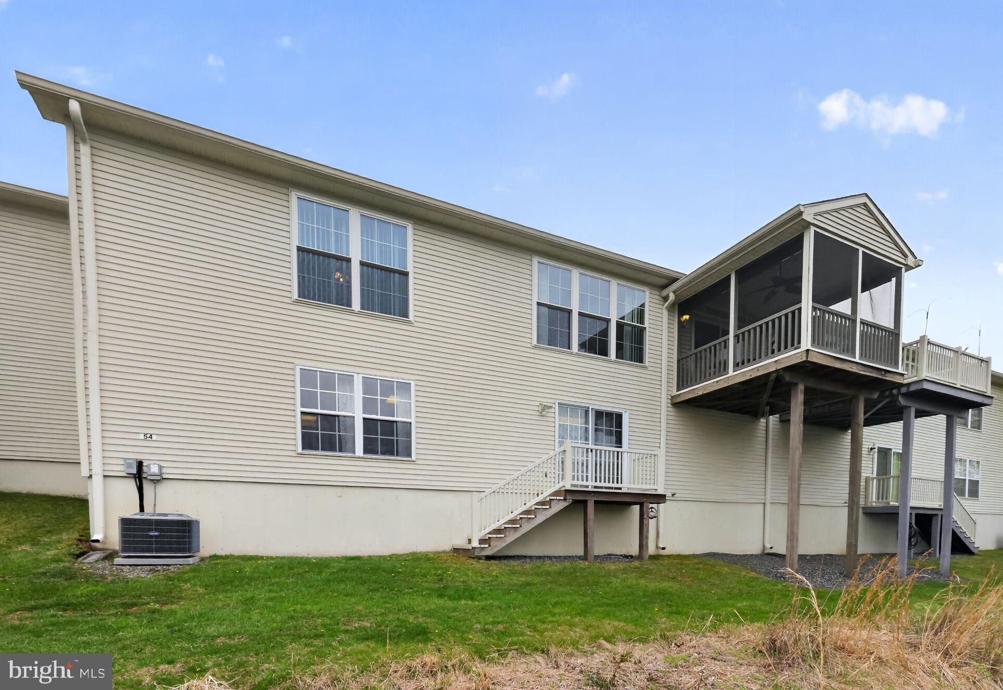 FOX HILL FARM - Residential