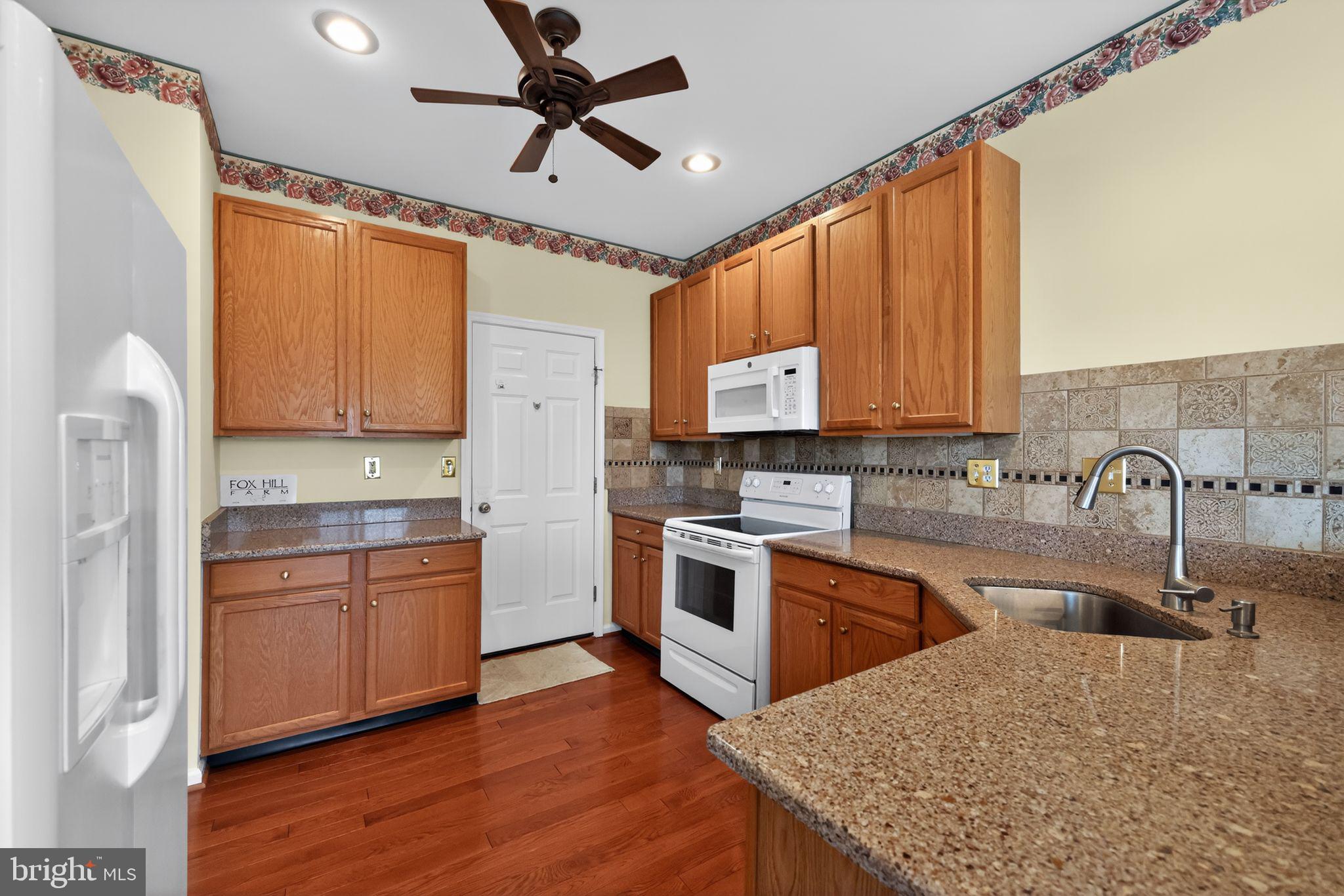 FOX HILL FARM - Residential