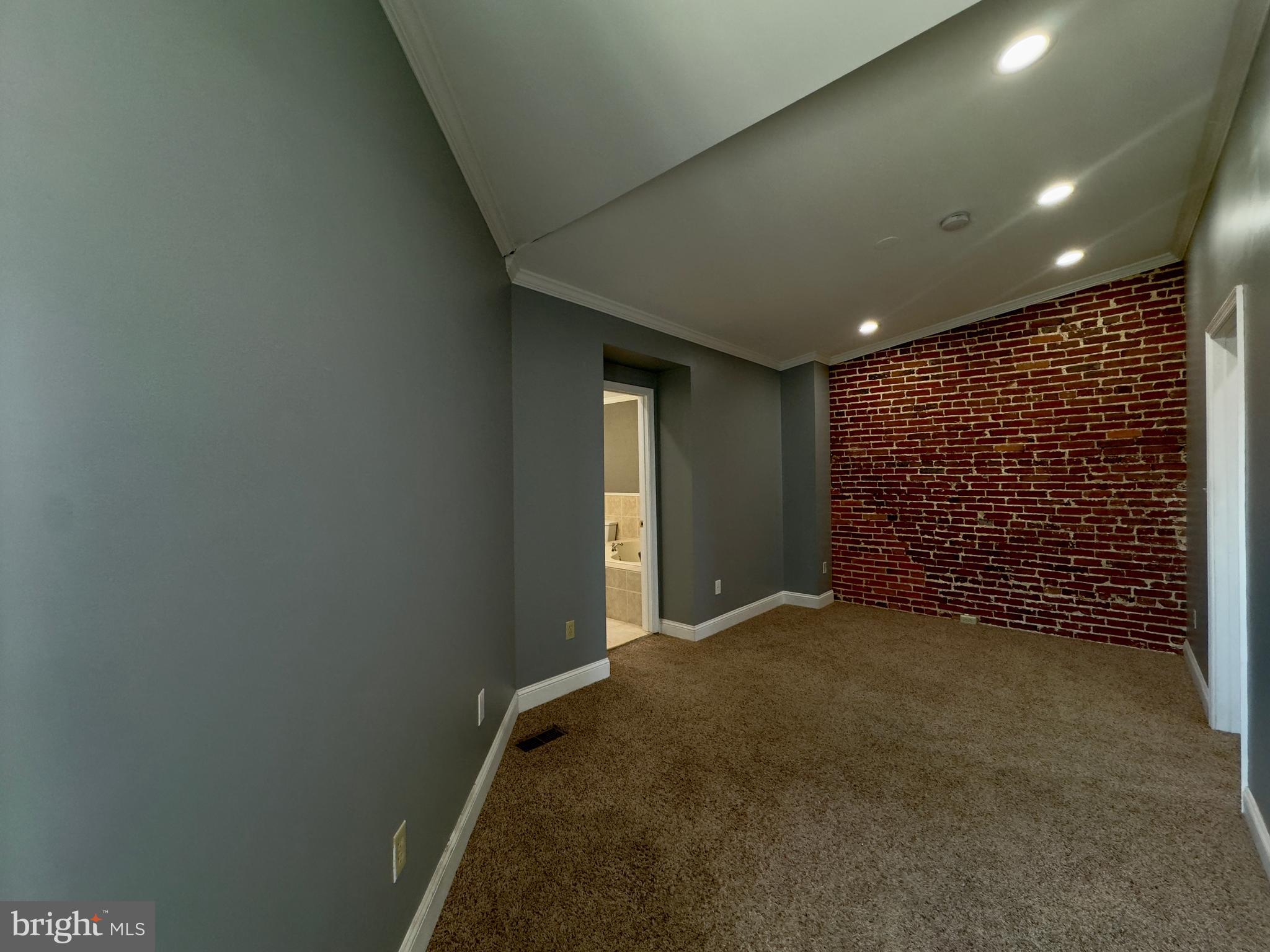 PIGTOWN HISTORIC DISTRICT - Residential Lease