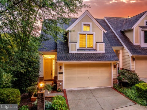 Photo of 2068 Beacon Heights Drive, RESTON, VA 20191 (MLS # VAFX2342184)