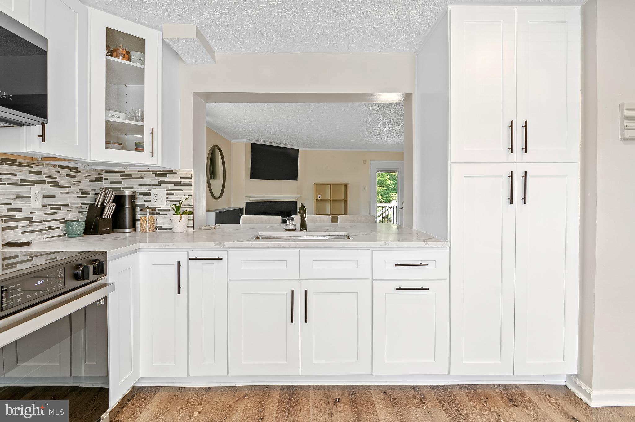 OAK POND - Residential