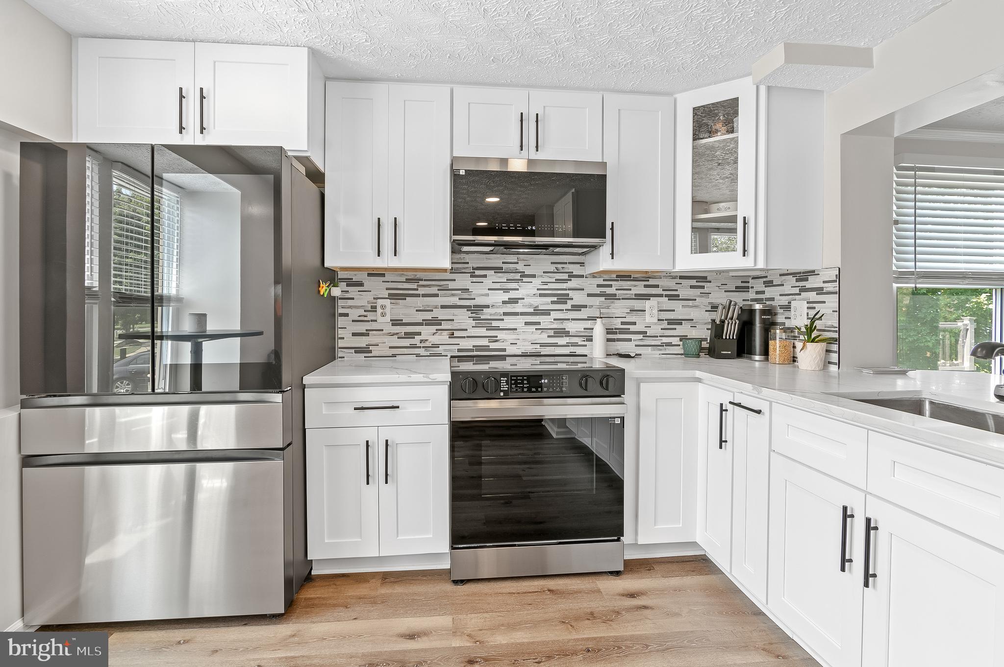 OAK POND - Residential