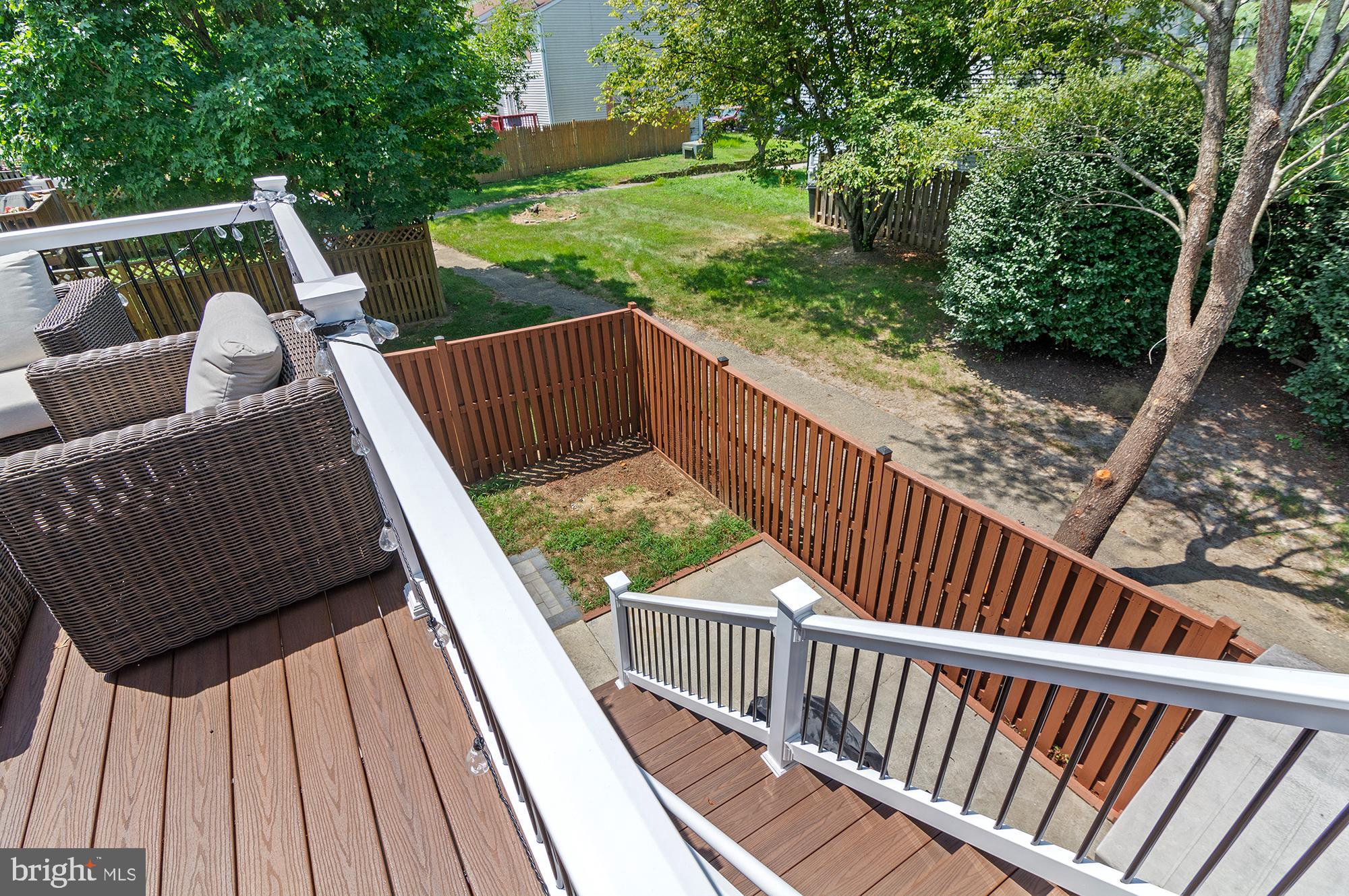 OAK POND - Residential