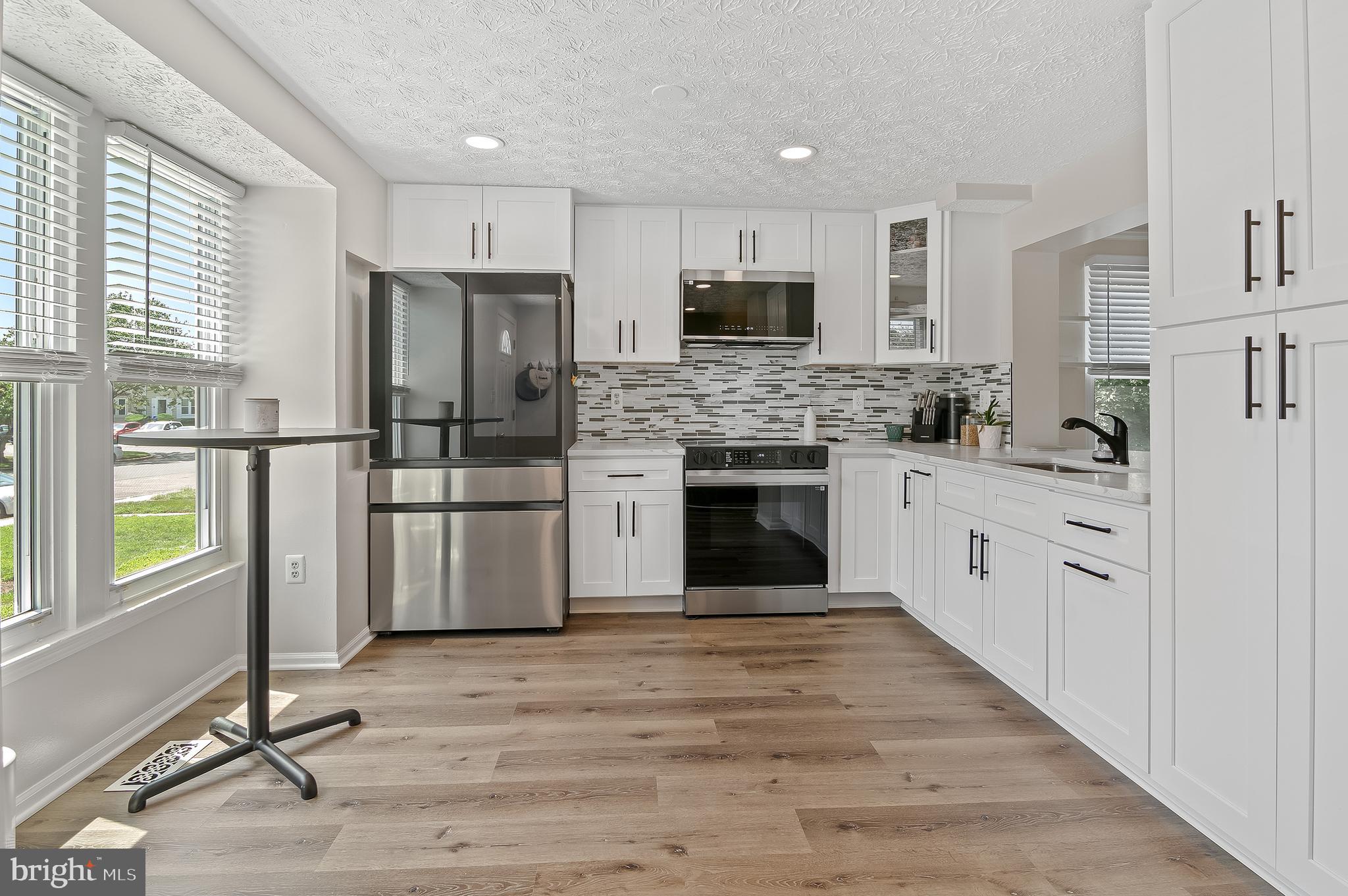 OAK POND - Residential