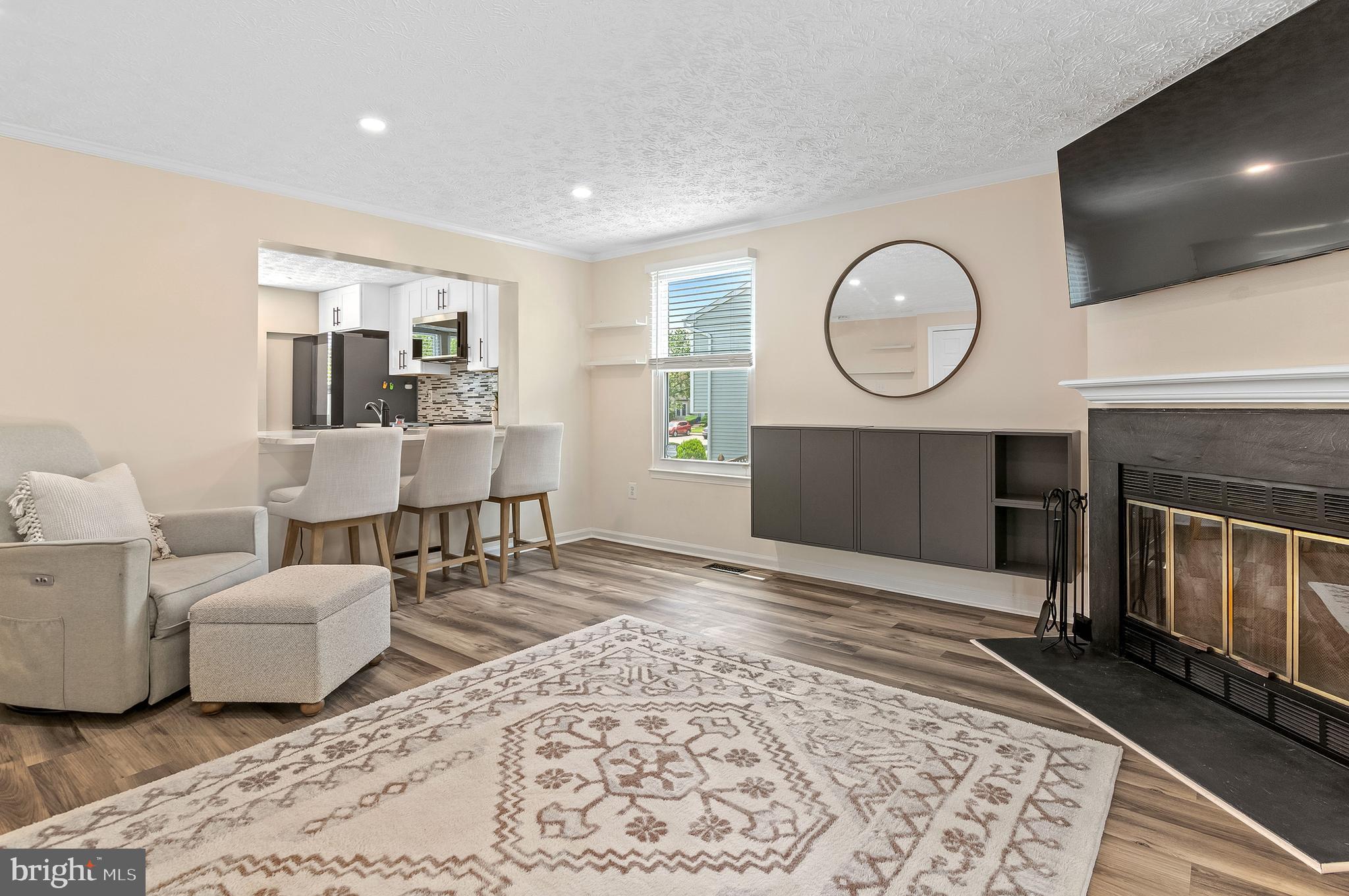 OAK POND - Residential