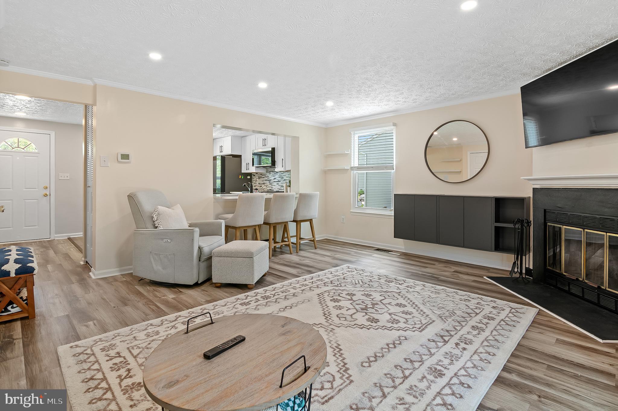 OAK POND - Residential