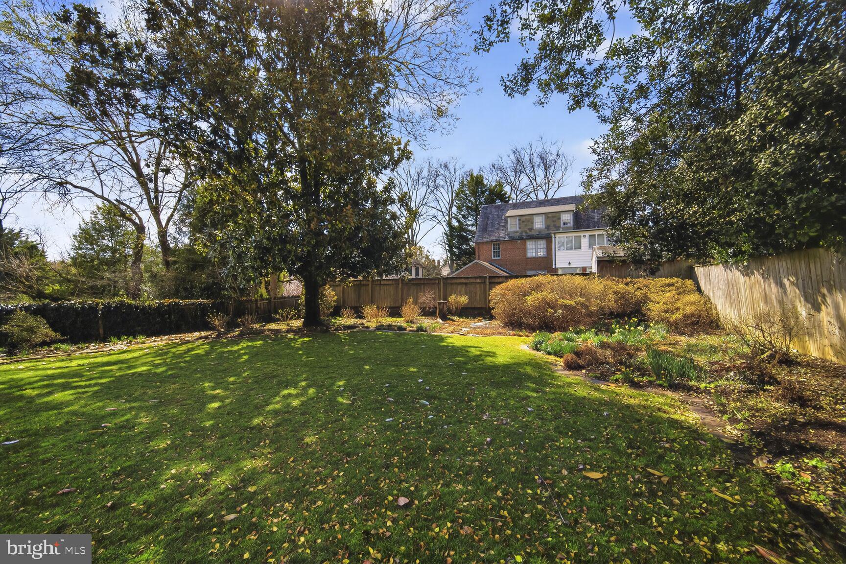 4934 UPTON STREET NW