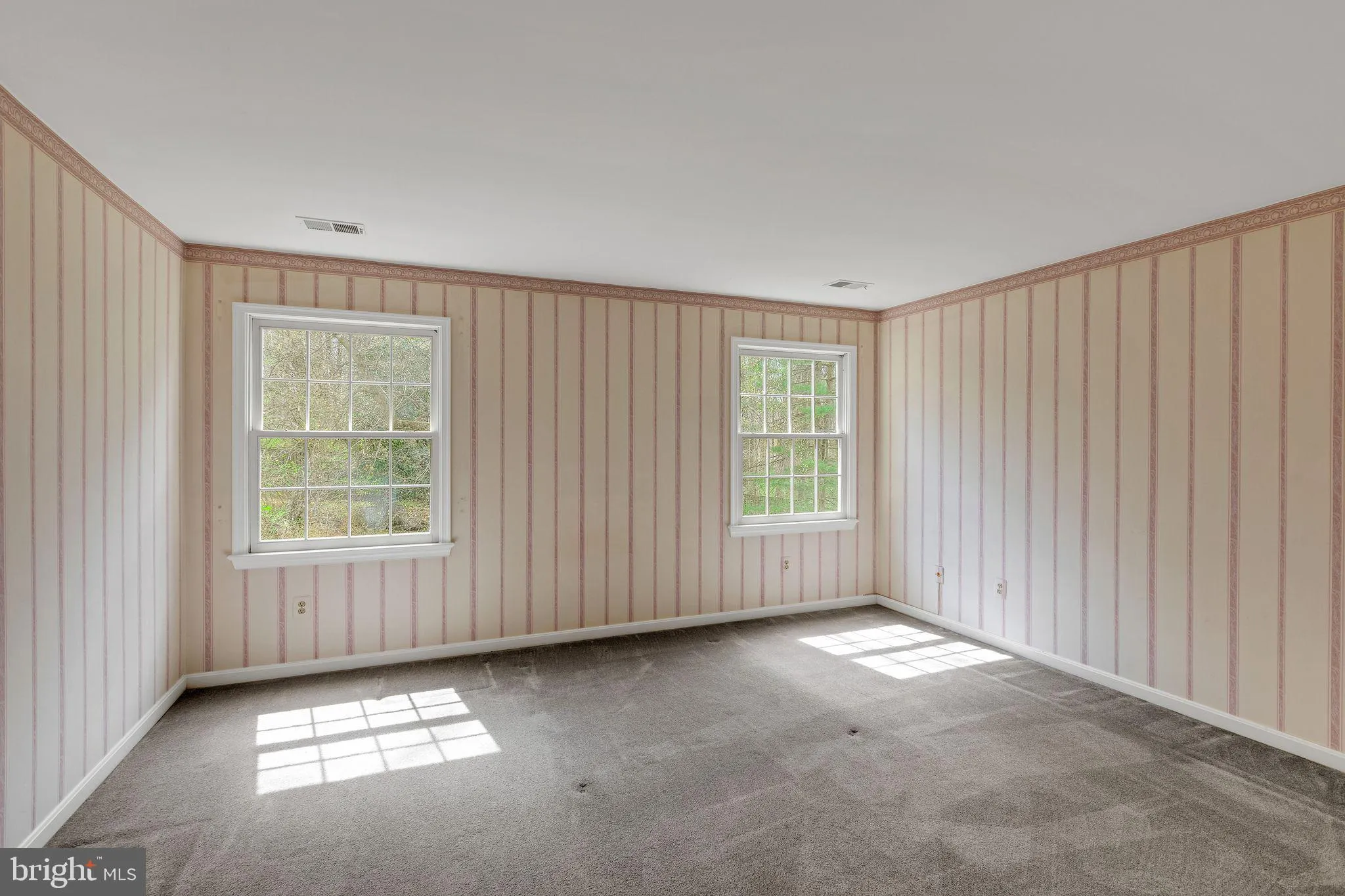 Vienna, Virginia 22182, United States, 5 Bedrooms Bedrooms, ,5 BathroomsBathrooms,Residential,Coming Soon,94961