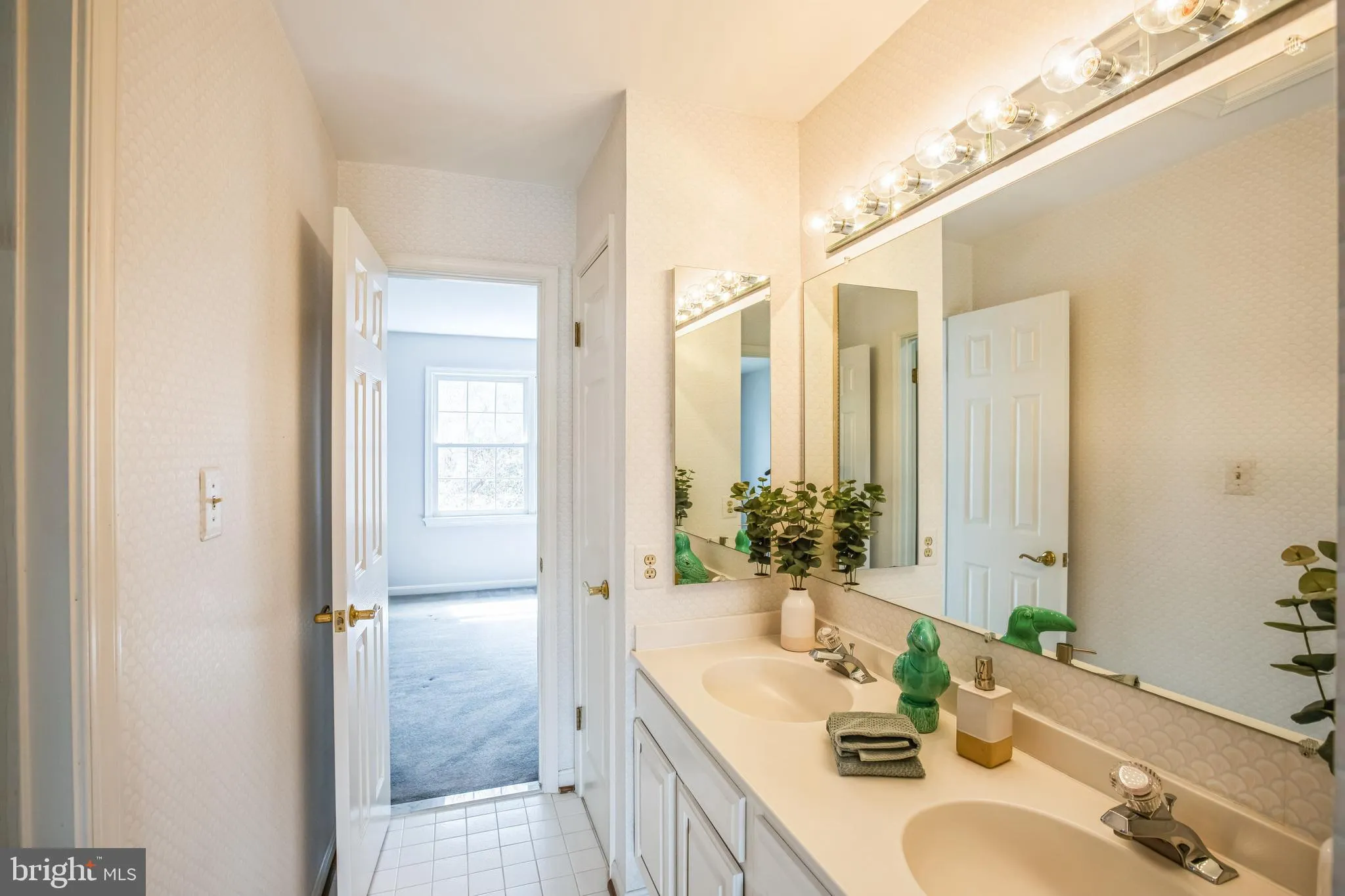 Vienna, Virginia 22182, United States, 5 Bedrooms Bedrooms, ,5 BathroomsBathrooms,Residential,Coming Soon,94961