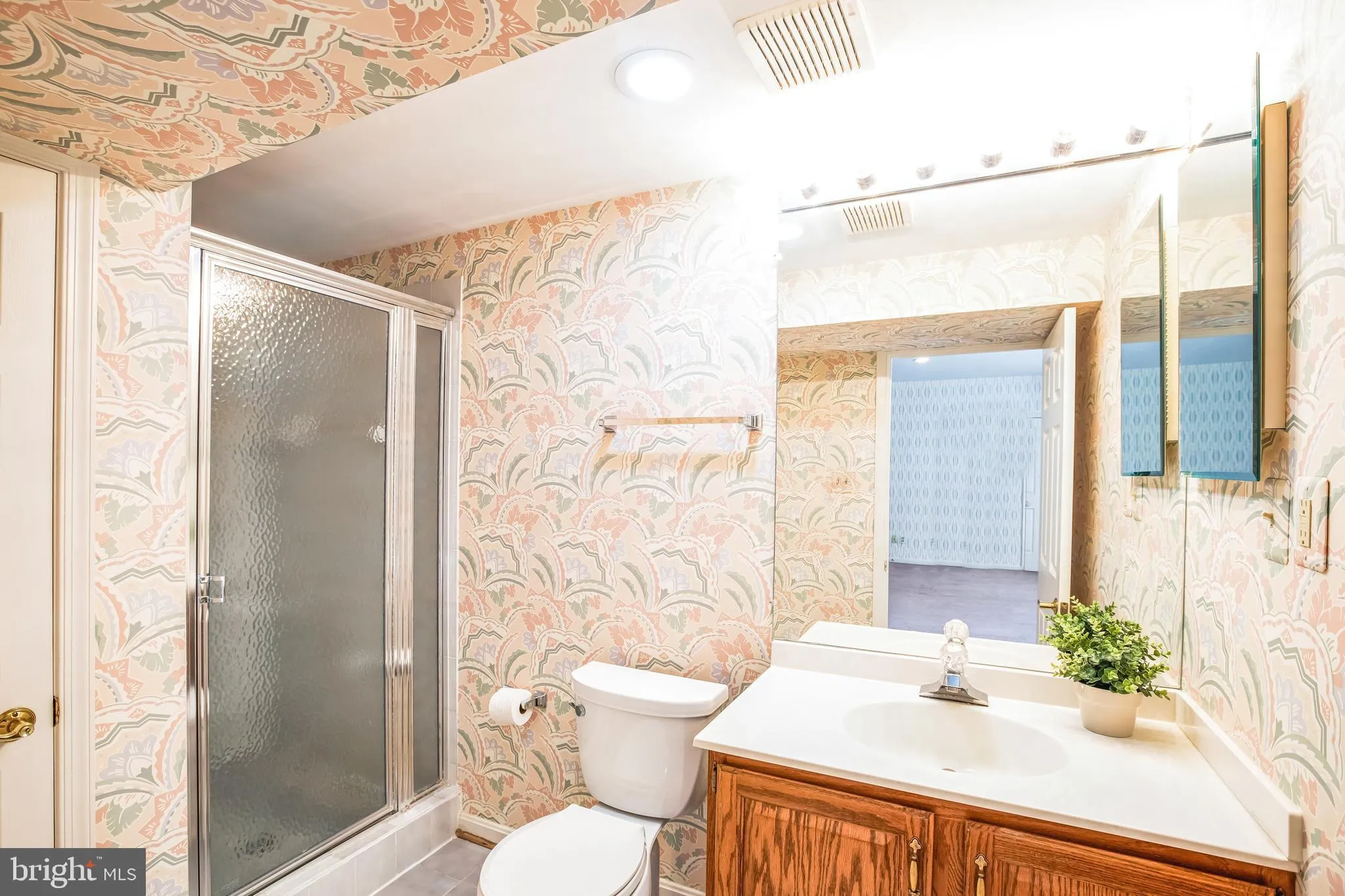 Vienna, Virginia 22182, United States, 5 Bedrooms Bedrooms, ,5 BathroomsBathrooms,Residential,Coming Soon,94961