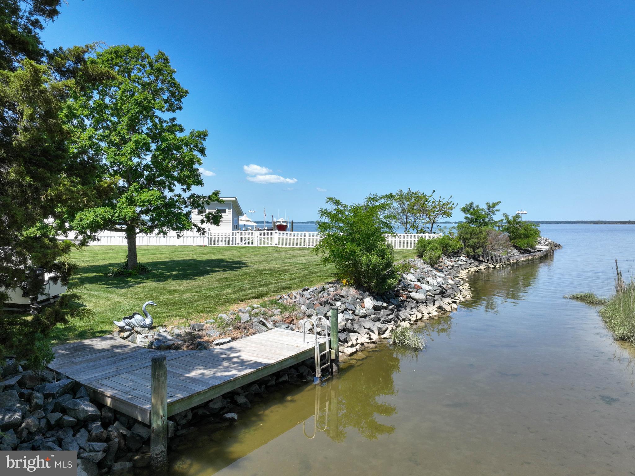 FERRY POINT - Residential