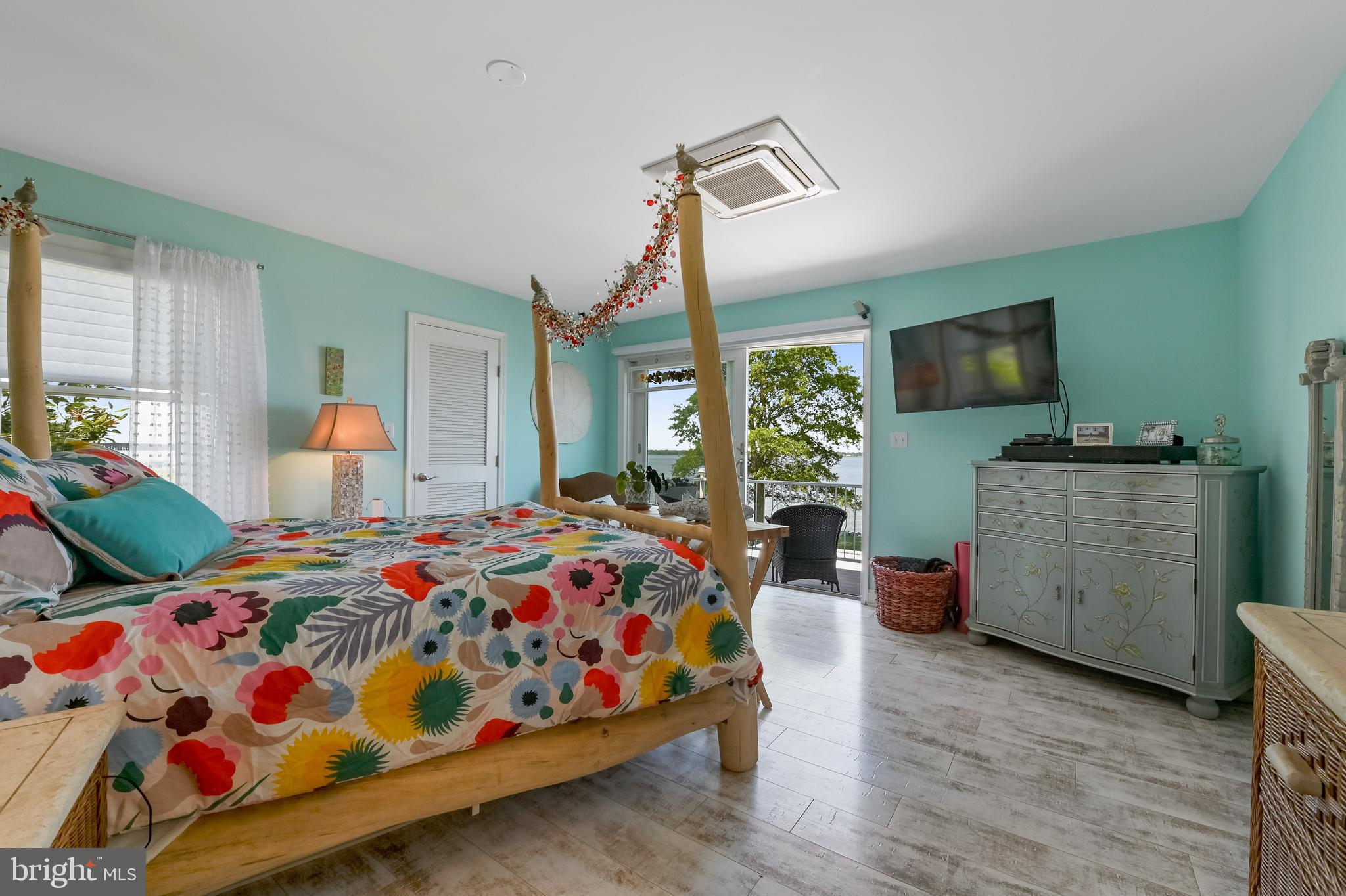 FERRY POINT - Residential