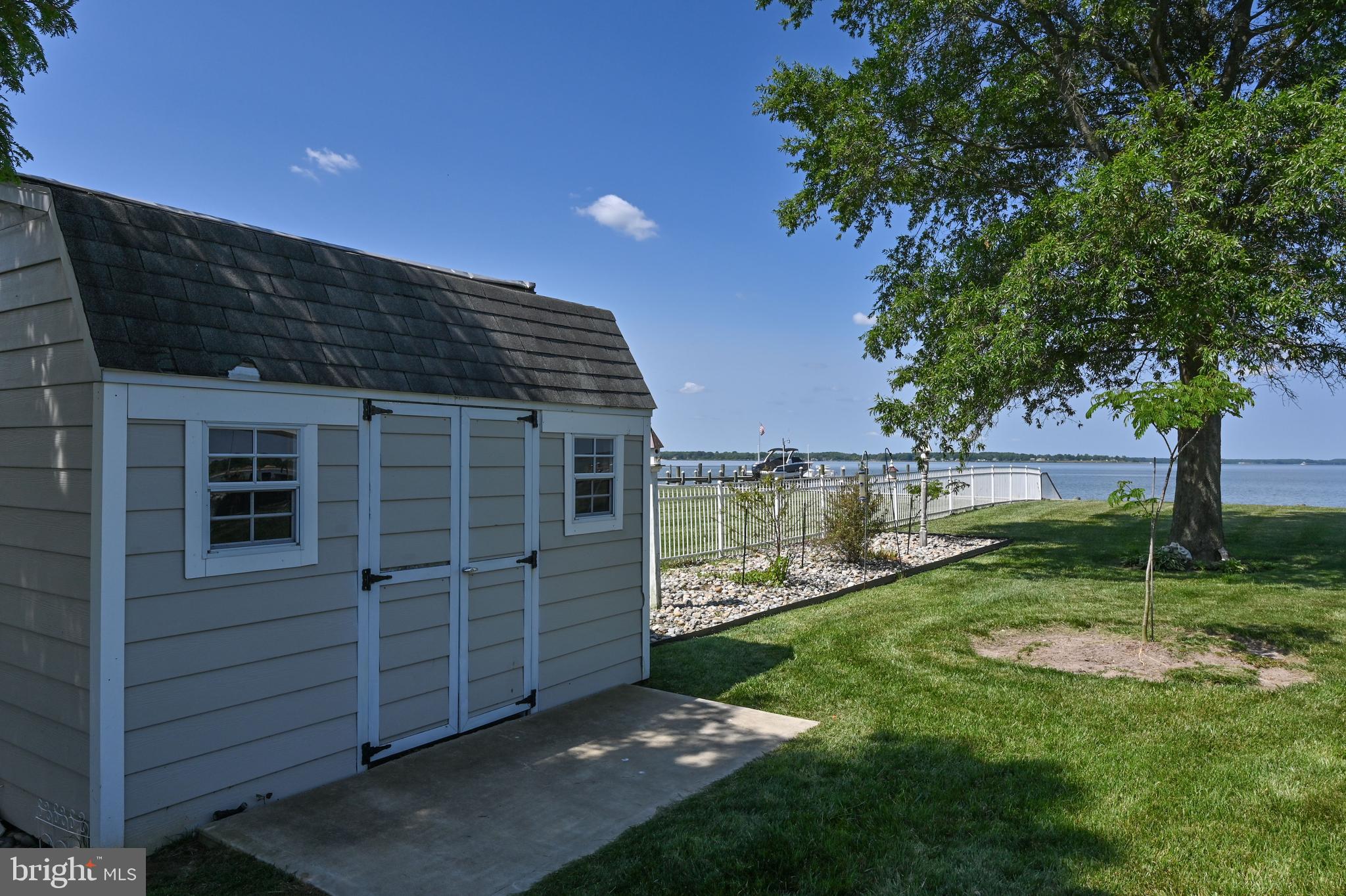 FERRY POINT - Residential