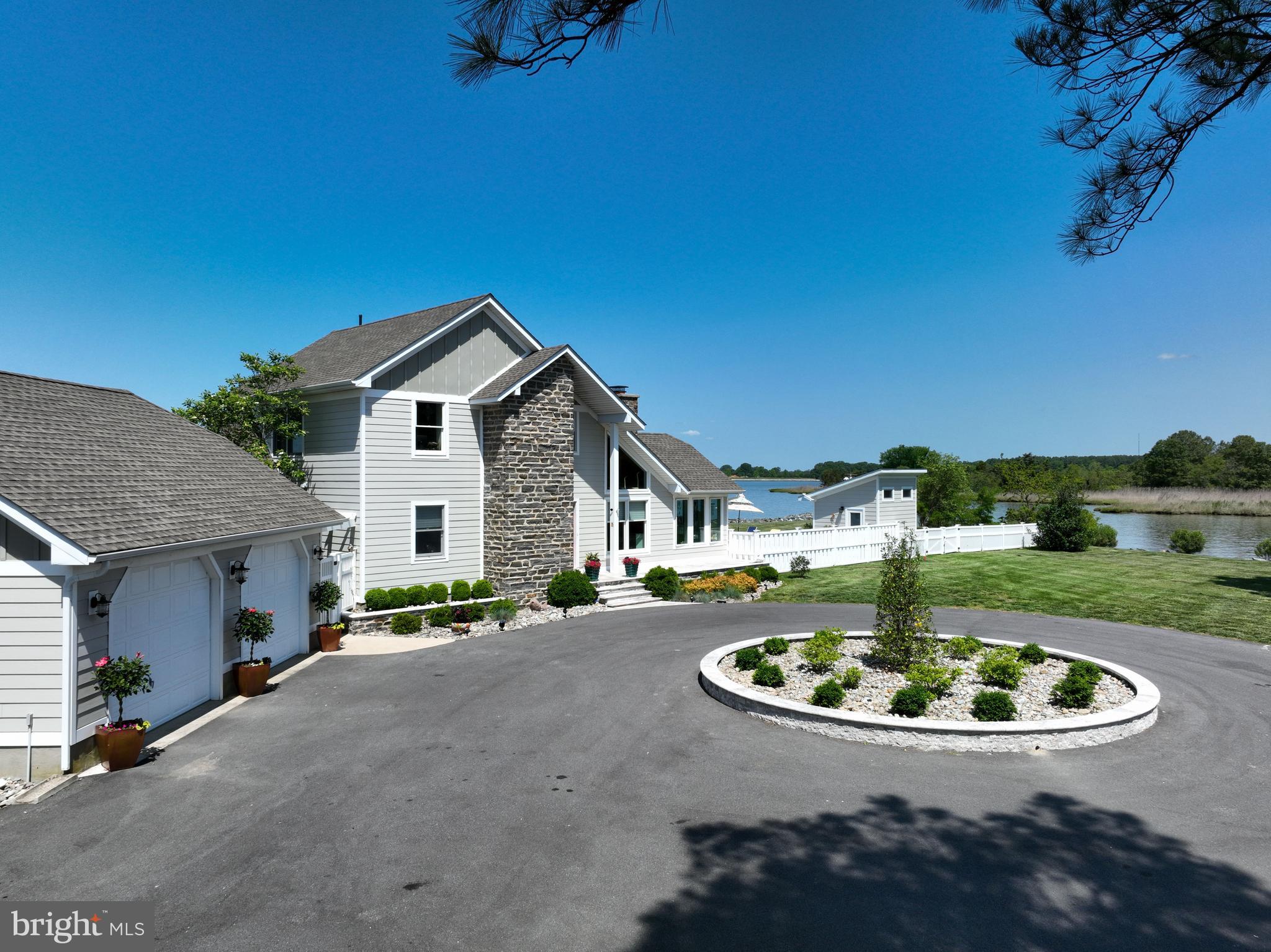 FERRY POINT - Residential