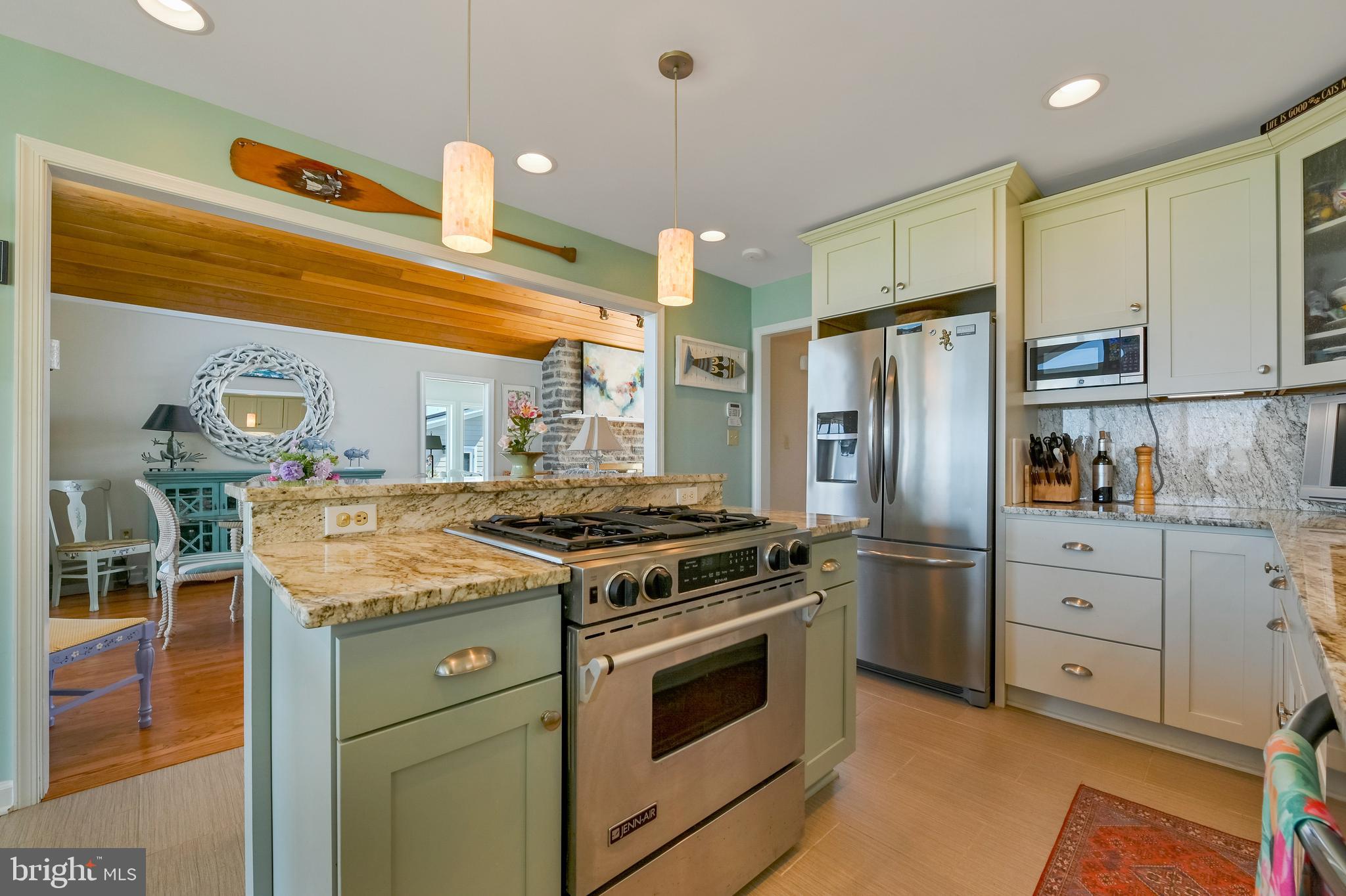 FERRY POINT - Residential