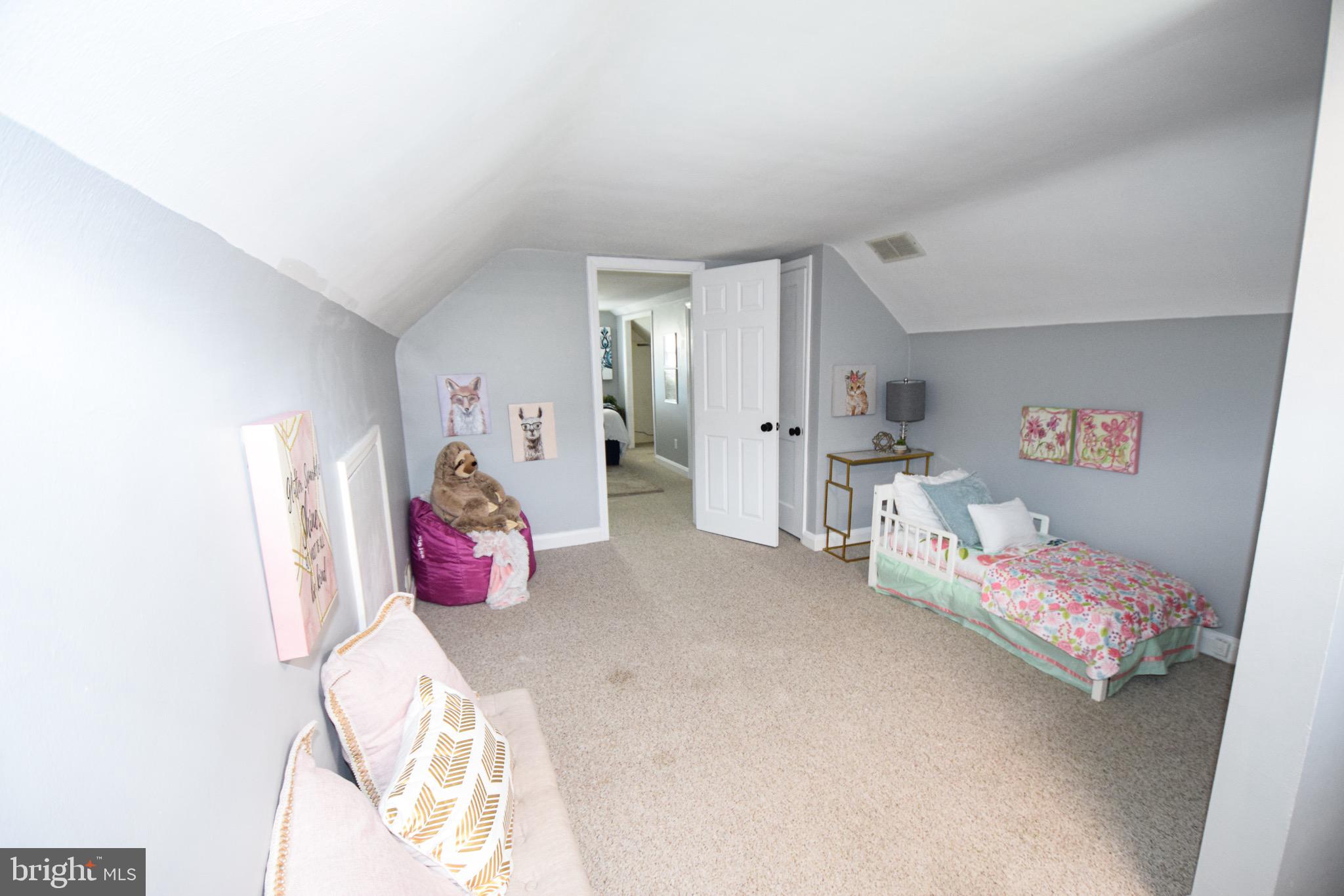 PARKVILLE HEIGHTS - Residential