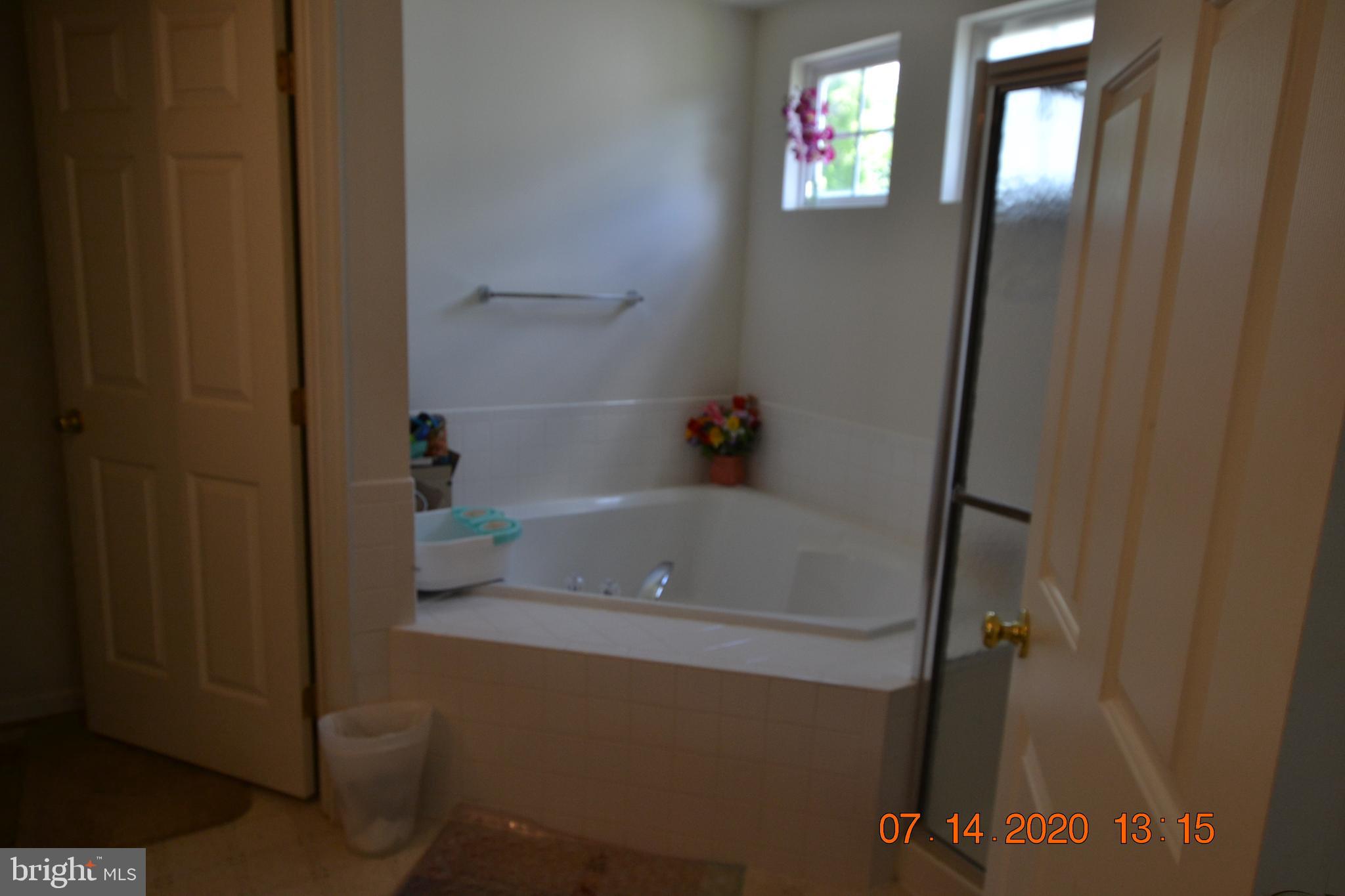 RIDGES OF WARRENTON - Residential Lease