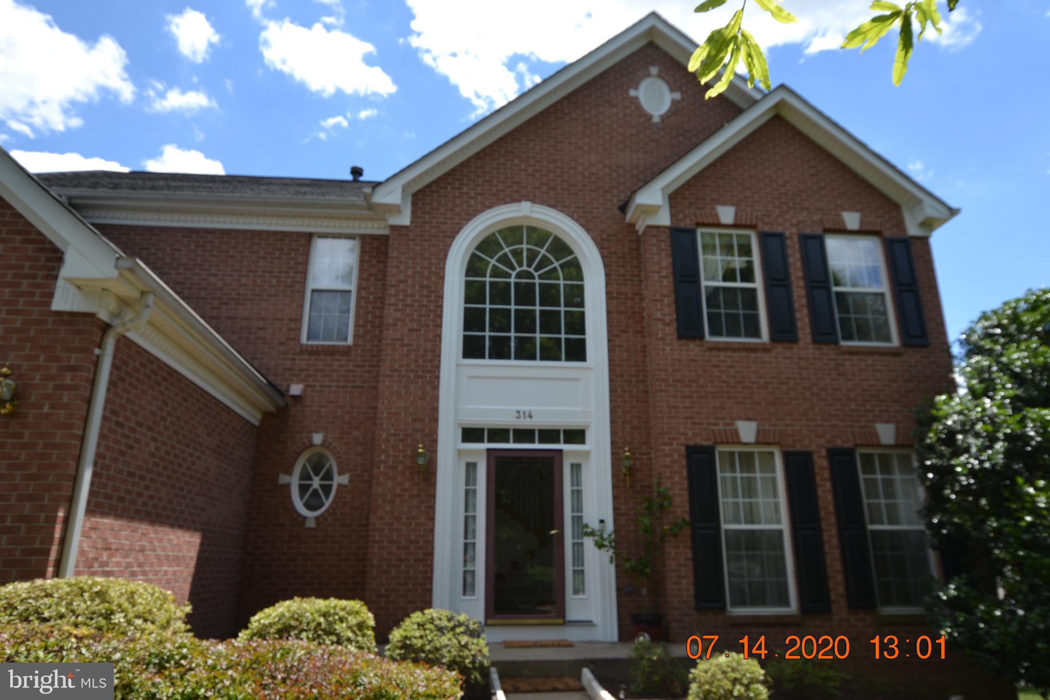 RIDGES OF WARRENTON - Residential Lease