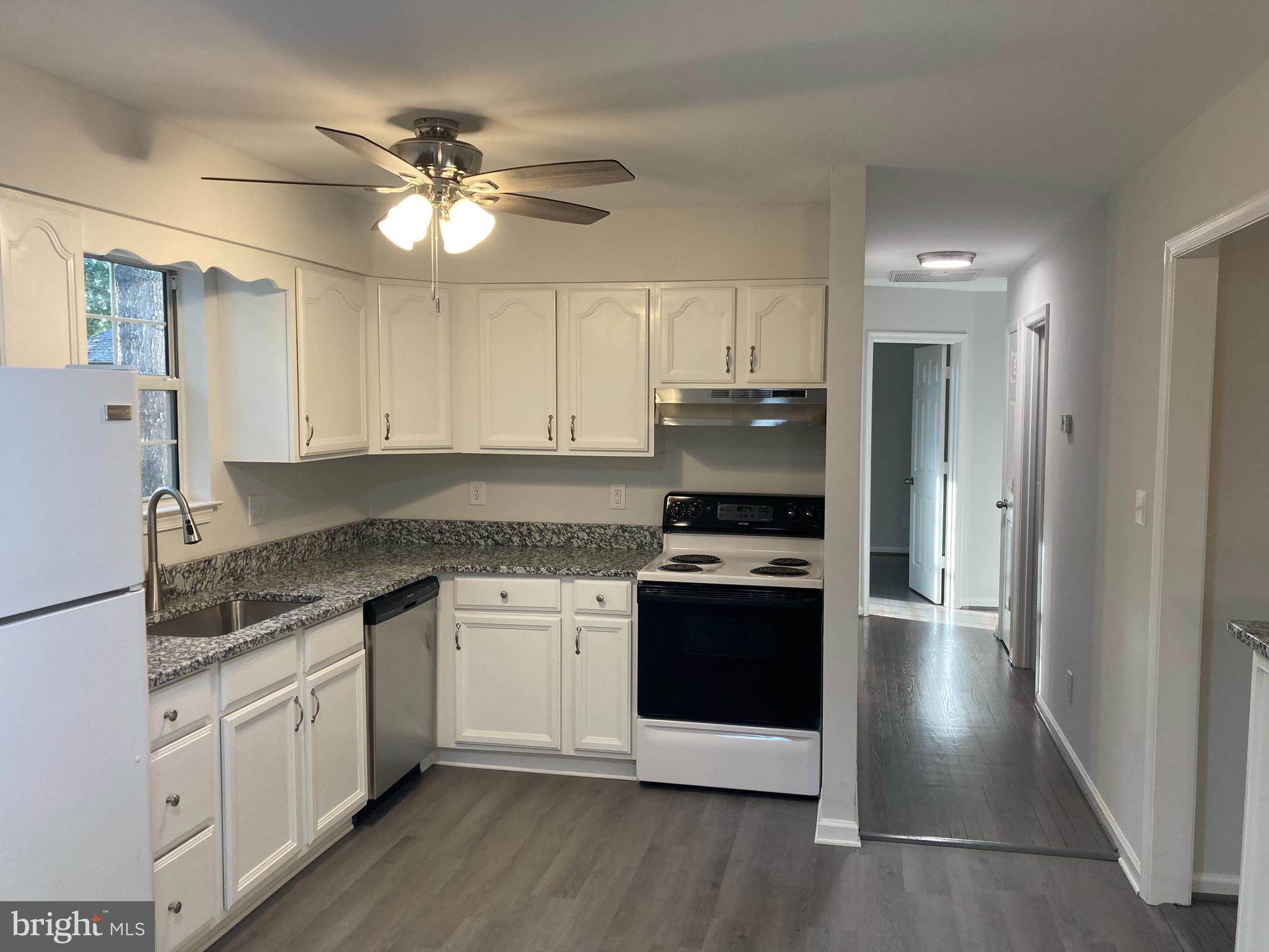 WHITE SANDS - Residential