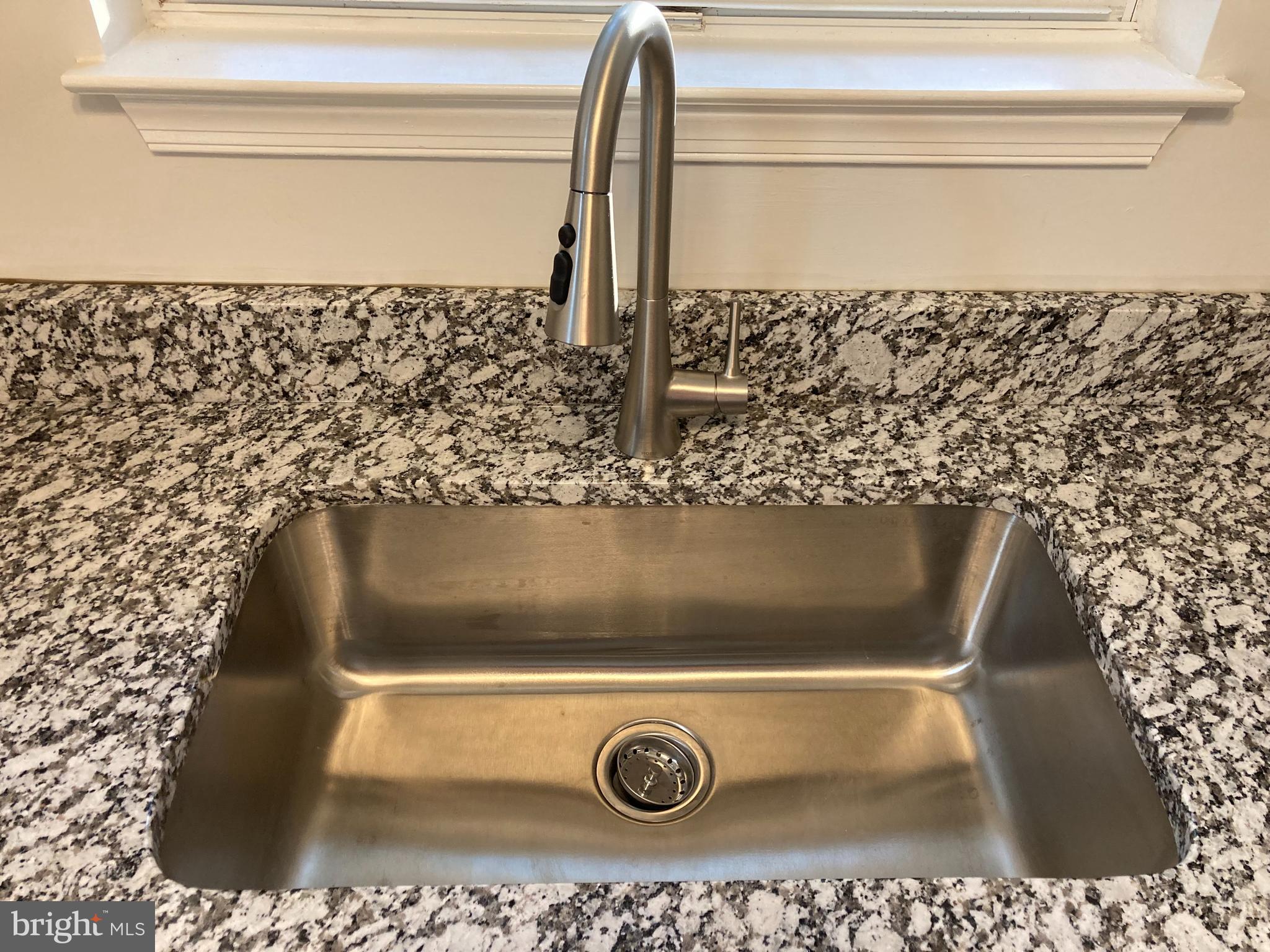 WHITE SANDS - Residential