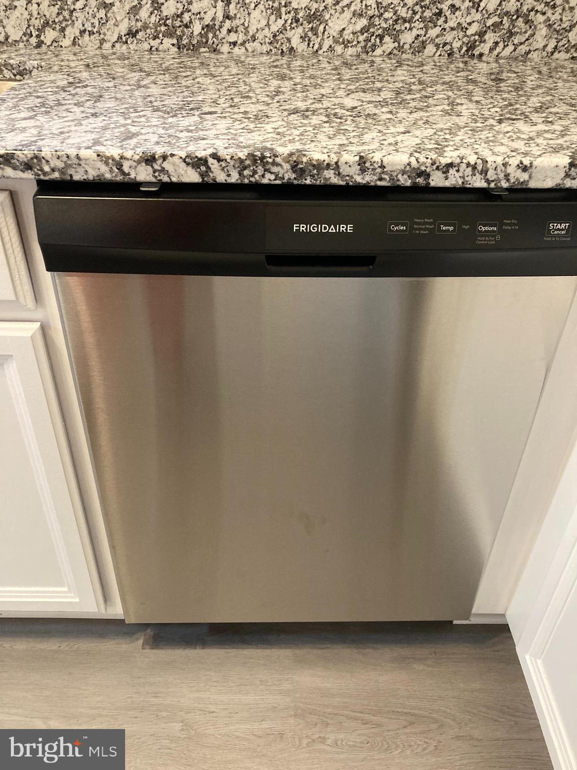 WHITE SANDS - Residential