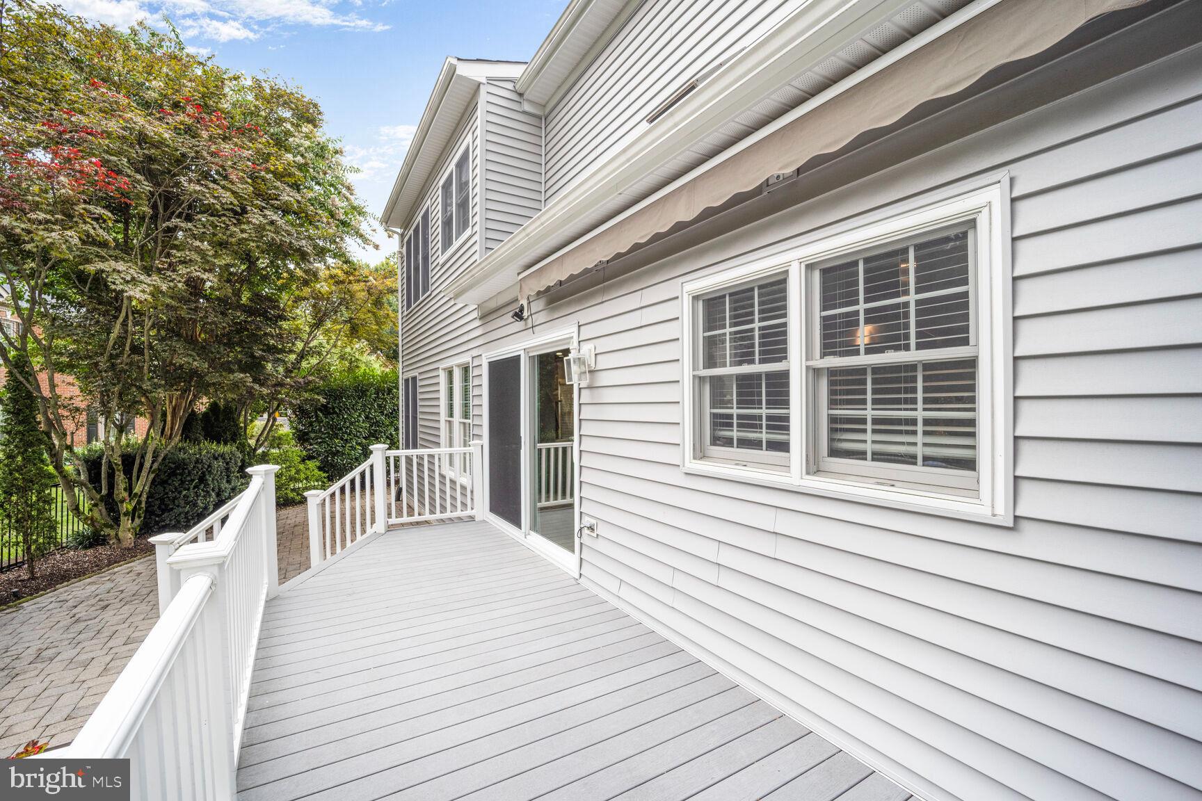 SOUTH RIVER COLONY - Residential