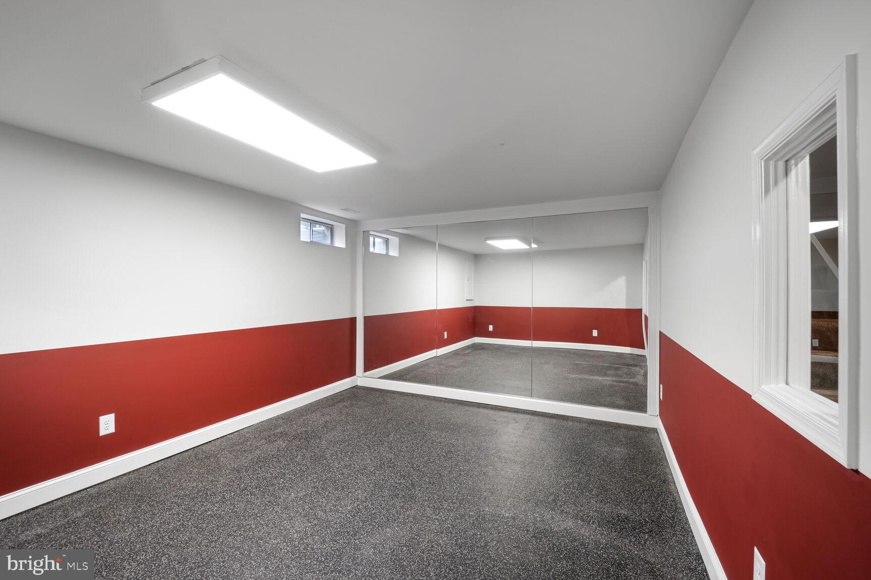 SOUTH RIVER COLONY - Residential