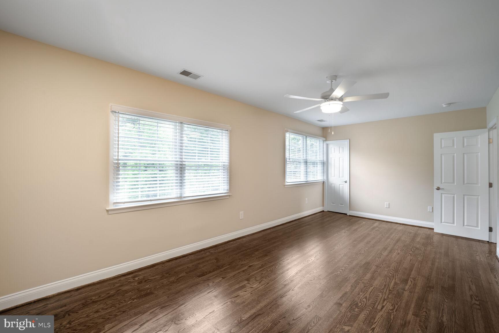 SOUTH RIVER COLONY - Residential