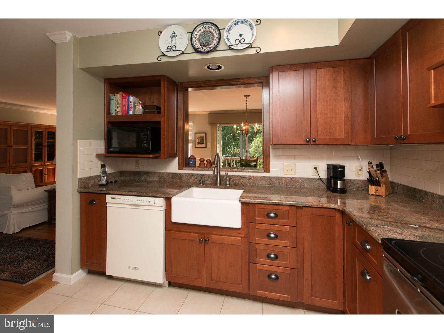 STOTESBURY TWHSE - Residential