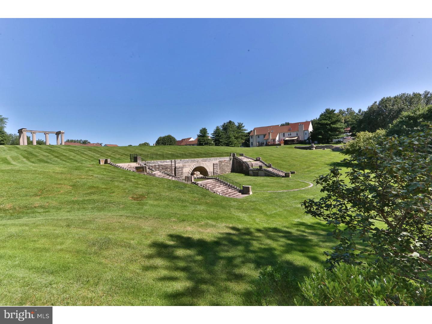 STOTESBURY TWHSE - Residential