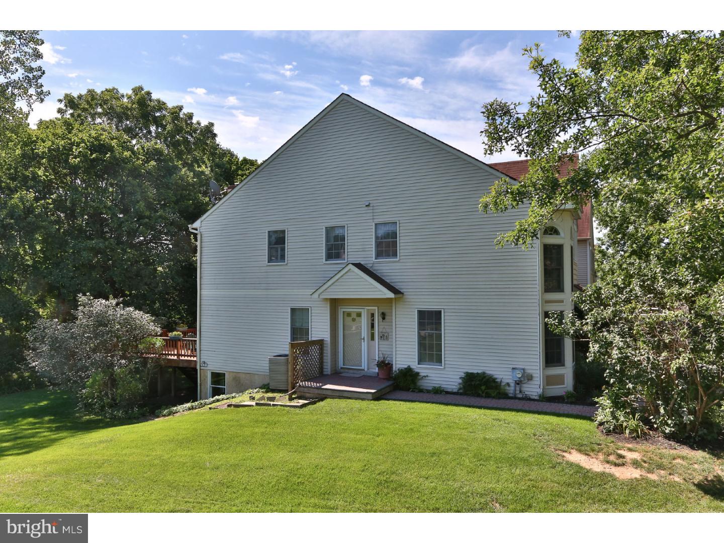 STOTESBURY TWHSE - Residential