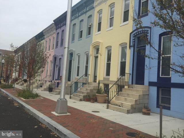 CHARLES VILLAGE - Residential Lease